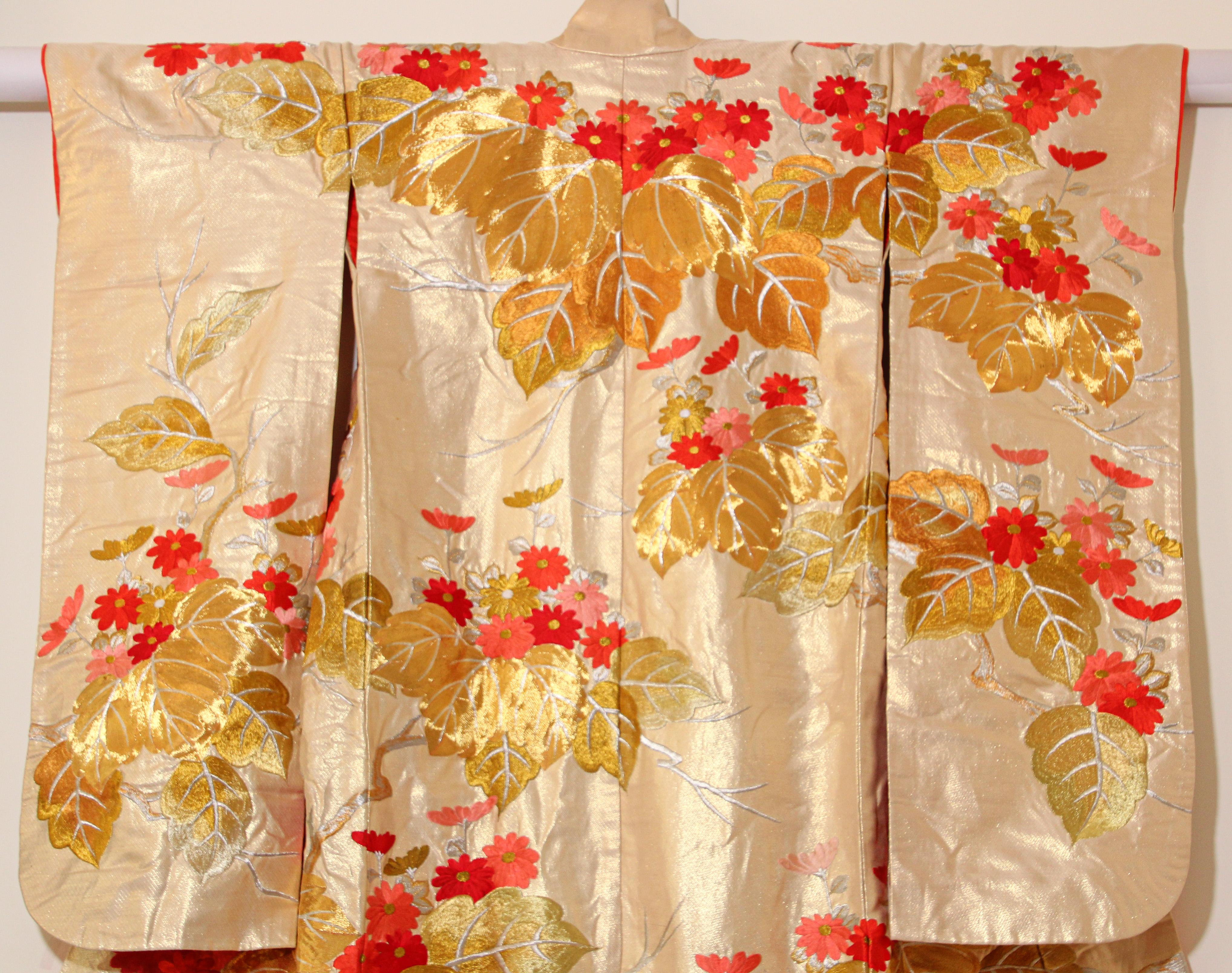 Vintage Silk Brocade Japanese Ceremonial Wedding Kimono 12
