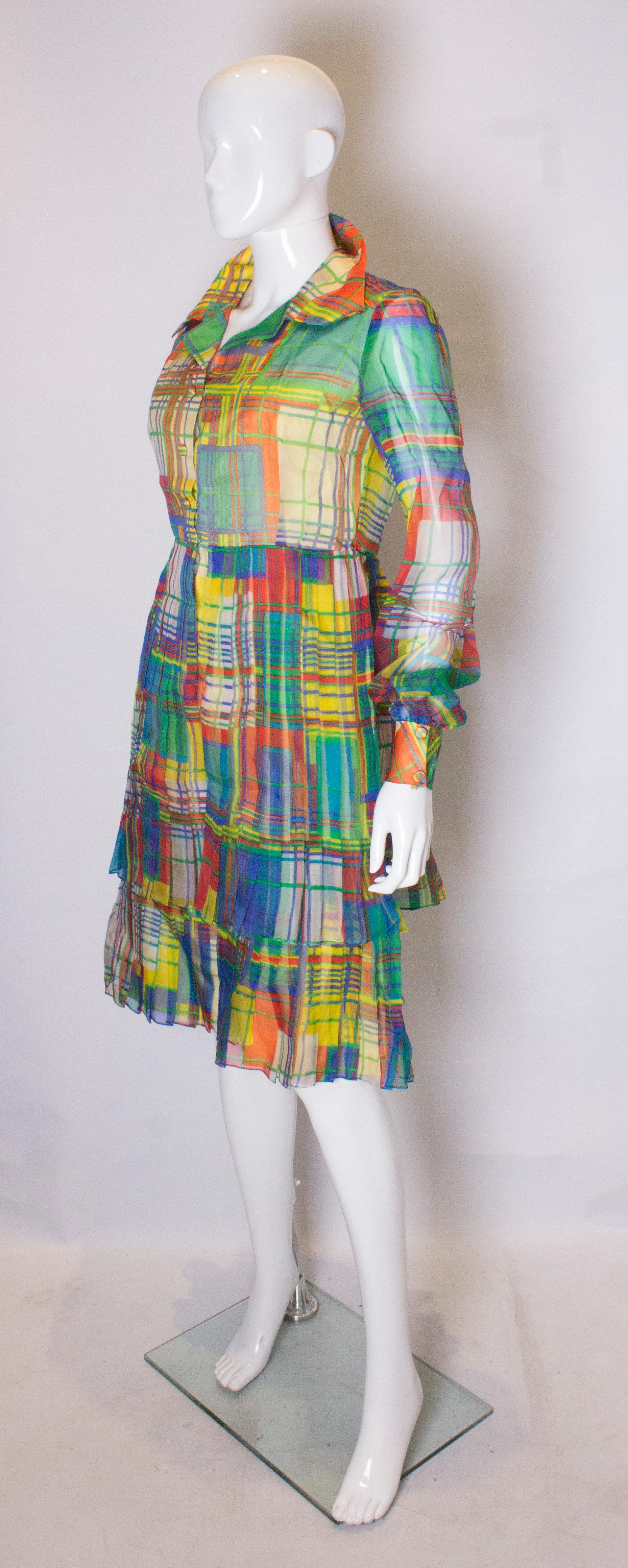Vintage Seiden Chiffon Kleid von Nettie Vogue London (Braun)
