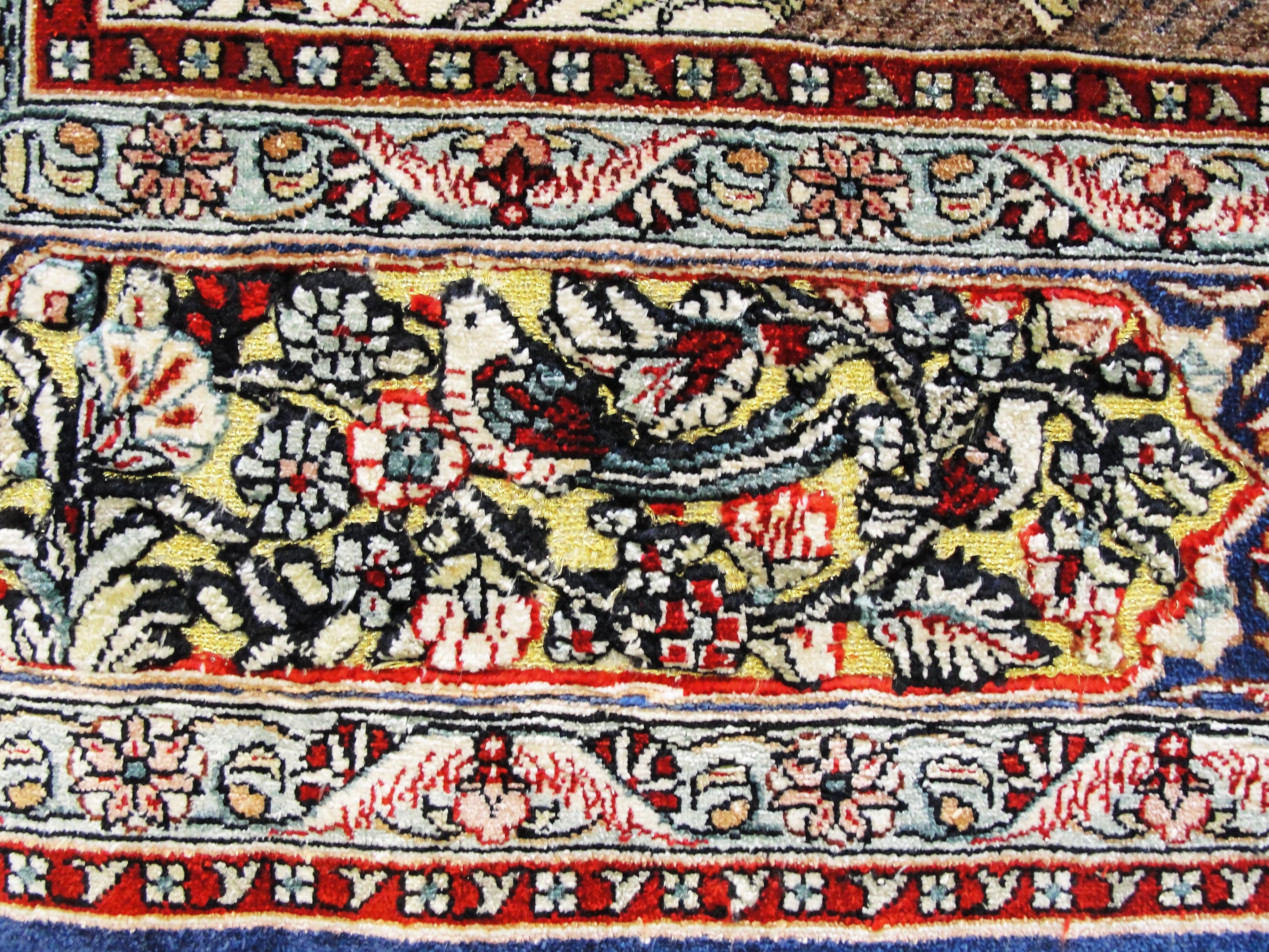 Vintage Silk Chinese Rug very fine In Excellent Condition For Sale In Evanston, IL
