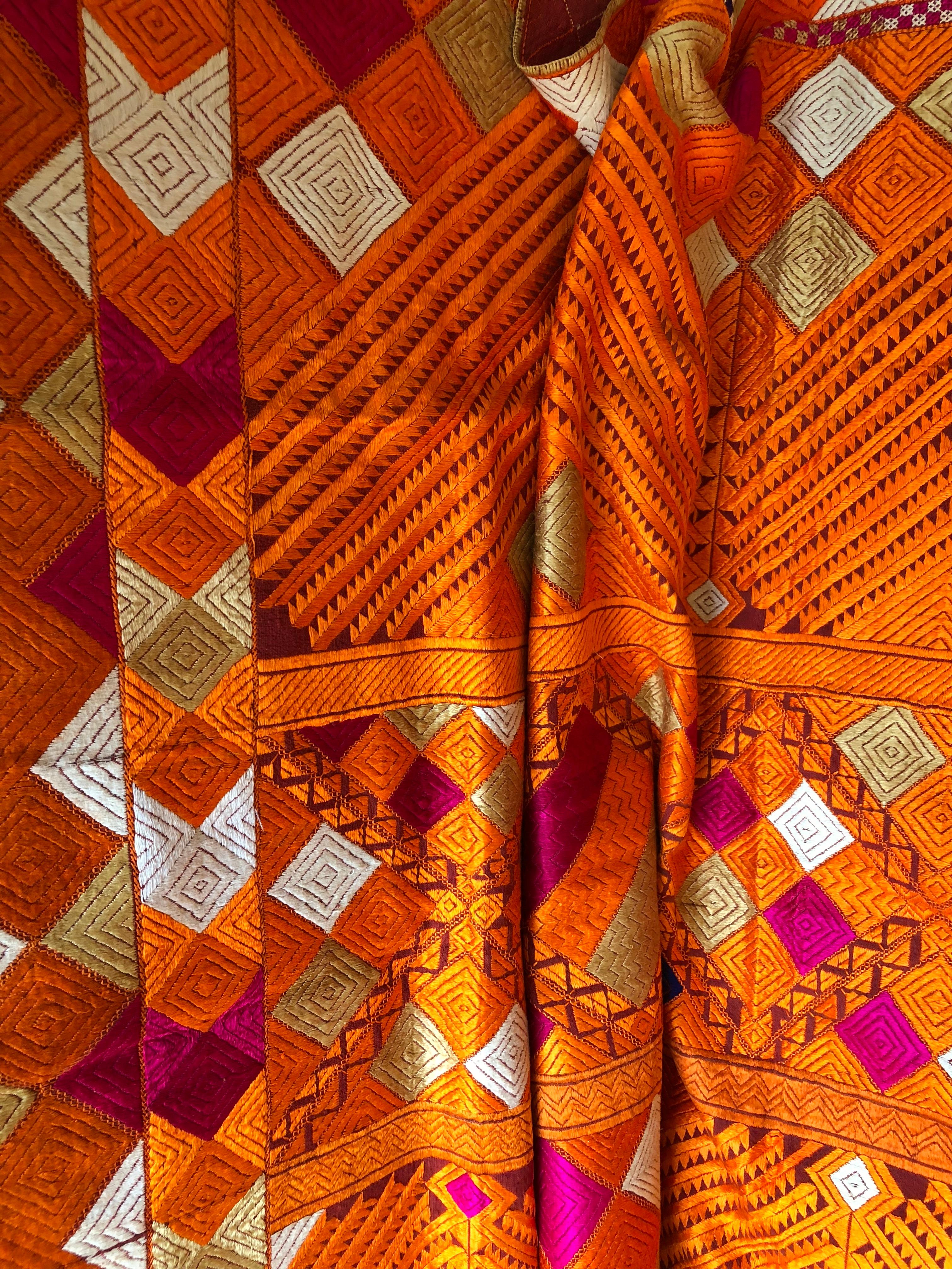 Vintage Silk Embroidered Phulkari Bagh Wedding Shawl, Punjab, India For Sale 1