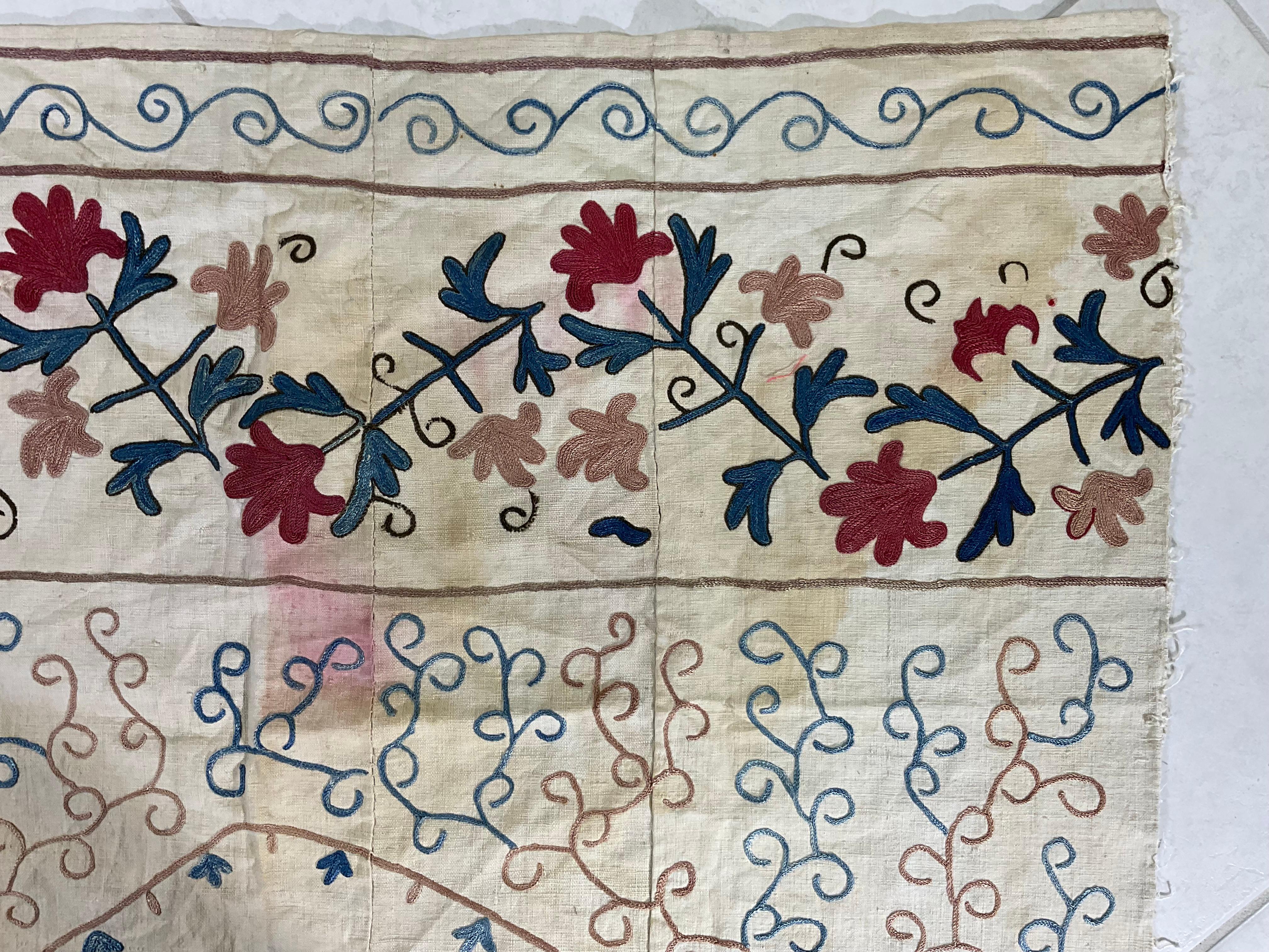 Uzbek Vintage  Silk Embroidery Suzani Textile For Sale