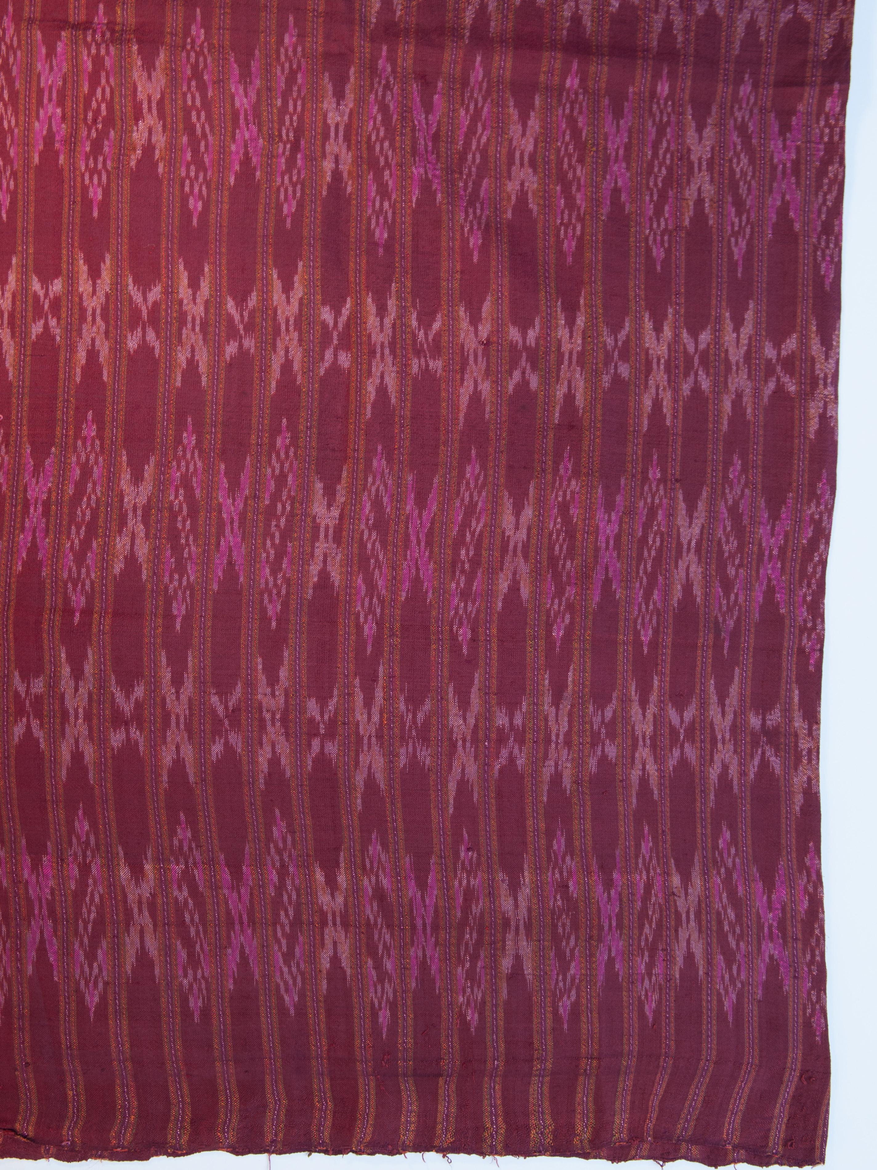 Vintage Silk Ikat Sarong from Northeast Thailand or Cambodia, Mid-20th Century In Good Condition In Point Richmond, CA