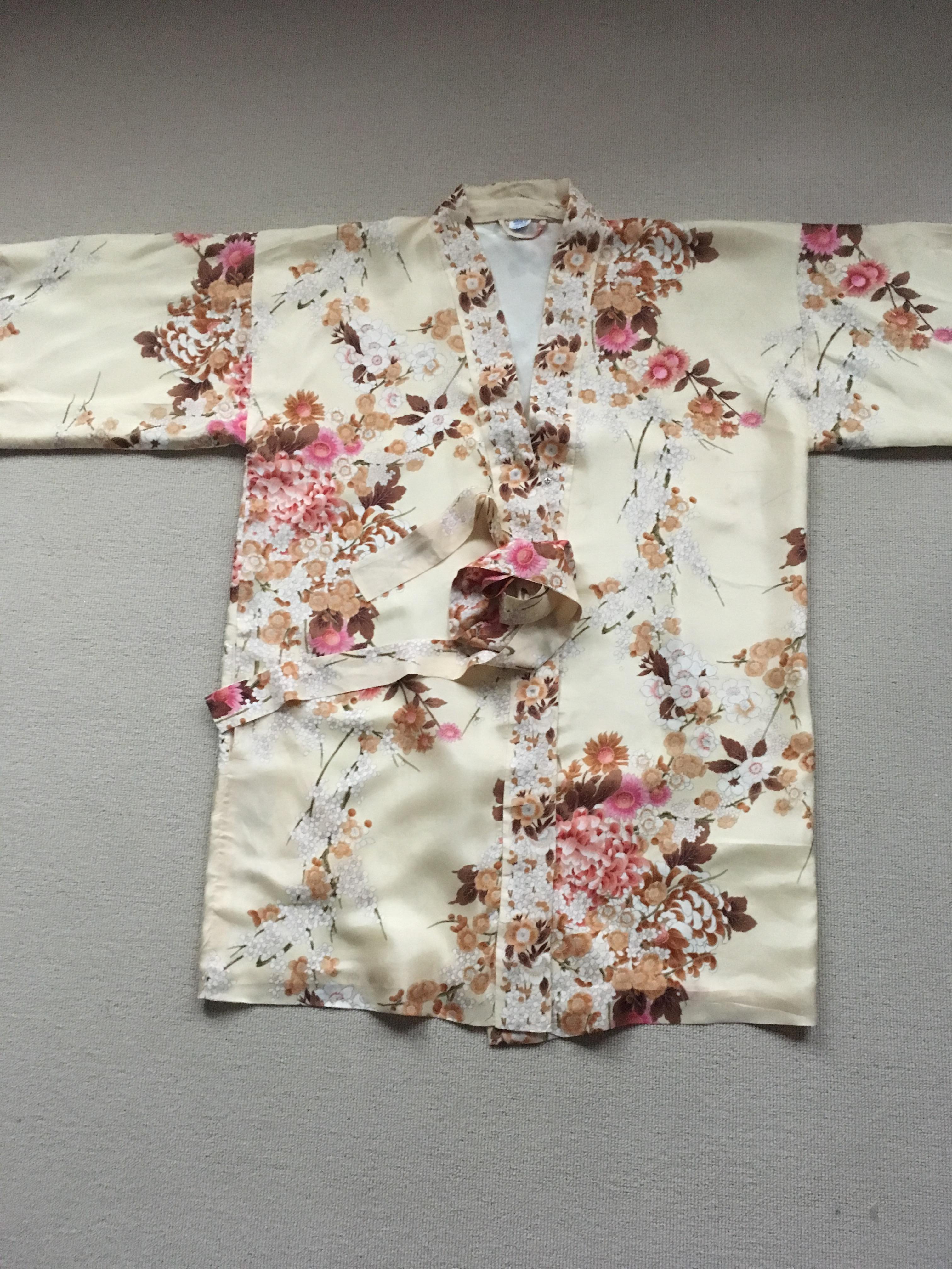 Women's or Men's Vintage Silk Kimono with Floral Motifs of the Japanese Blossoms & Chrysanthemums For Sale