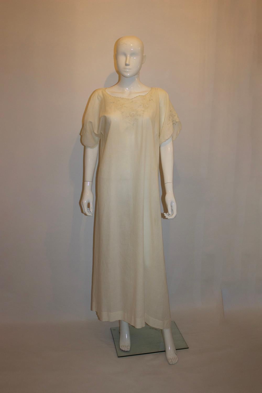 Vintage  Chemise de nuit en soie Bon état - En vente à London, GB