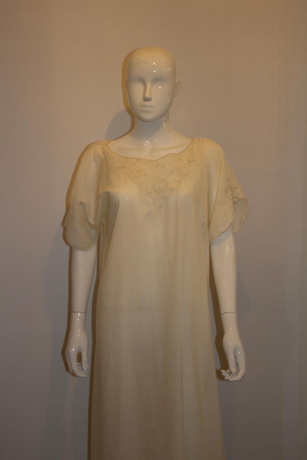 Vintage  Chemise de nuit en soie en vente 1