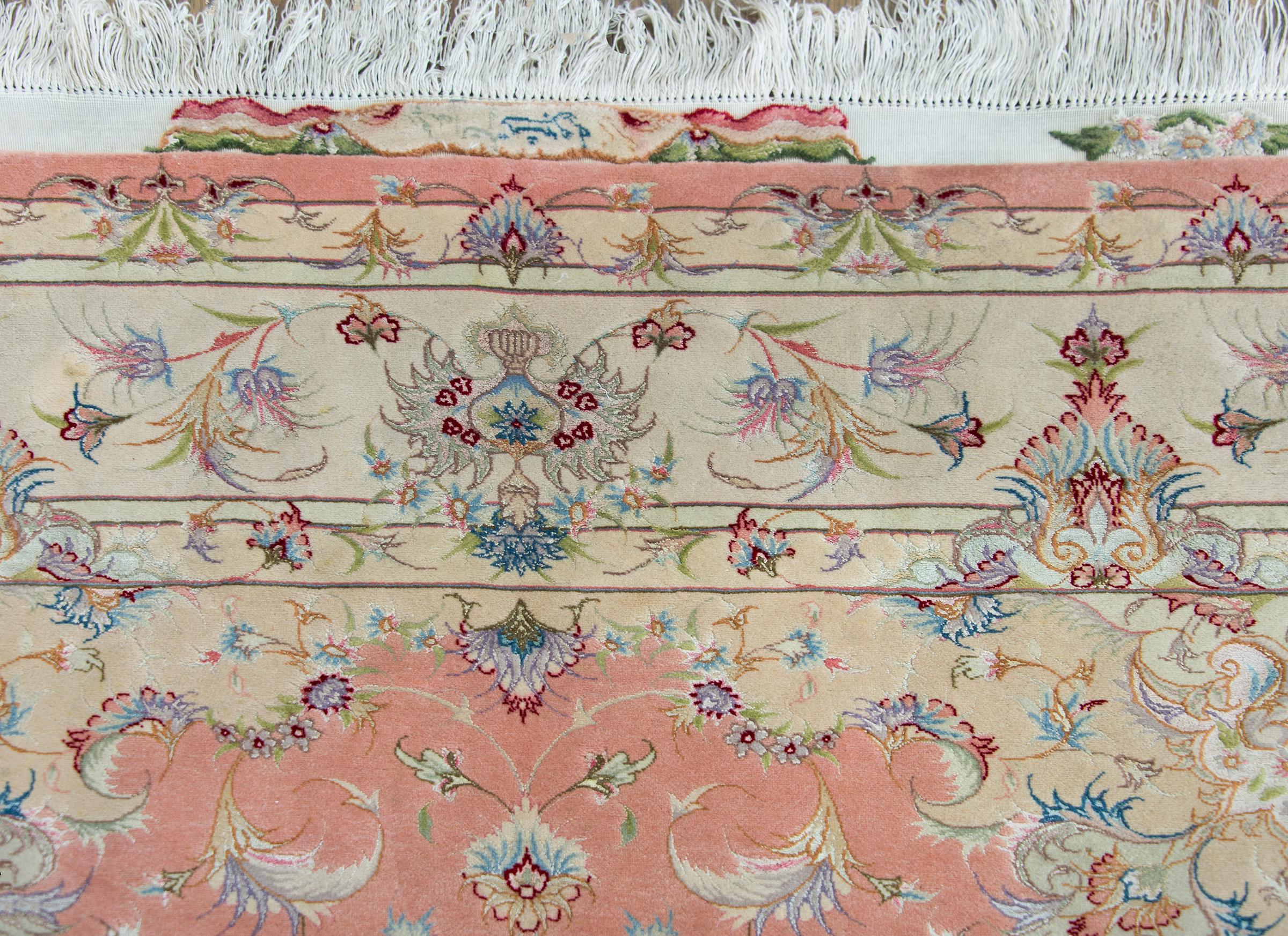 Tappeto Tabriz persiano in seta vintage in vendita 4