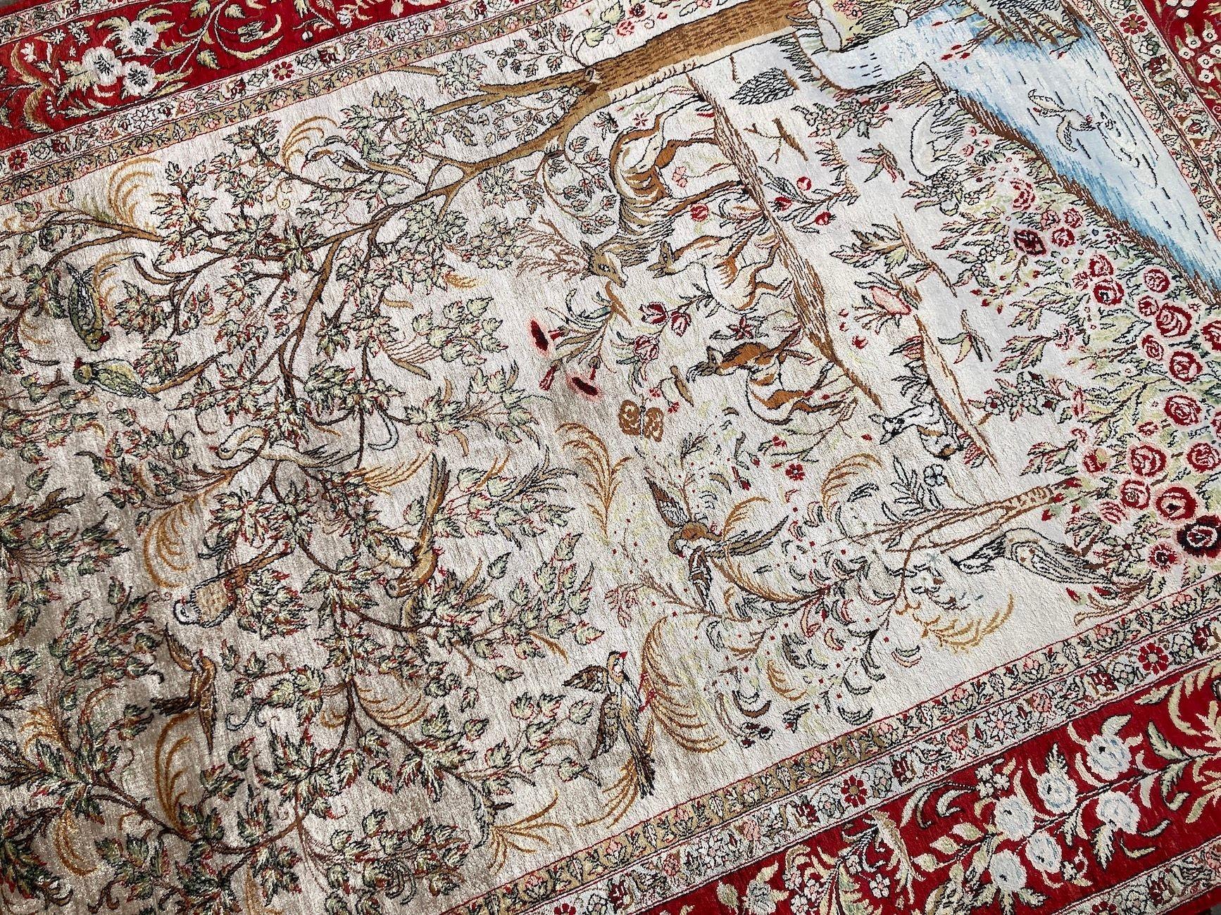 Vintage Seide Qum Teppich 2.03m x 1.44m im Angebot 6