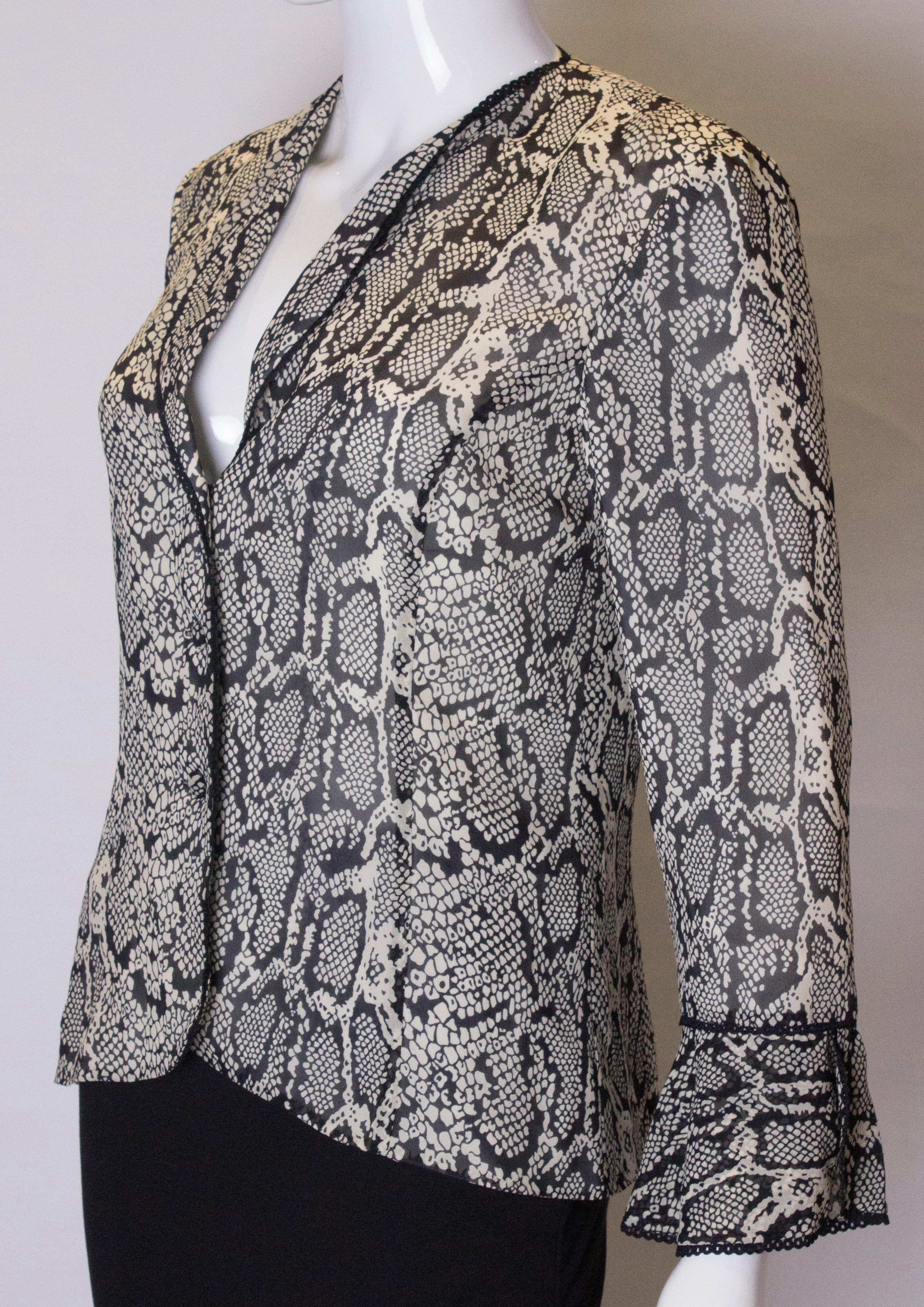 Vintage Silk Snakeskin print Jacket /top In Good Condition For Sale In London, GB