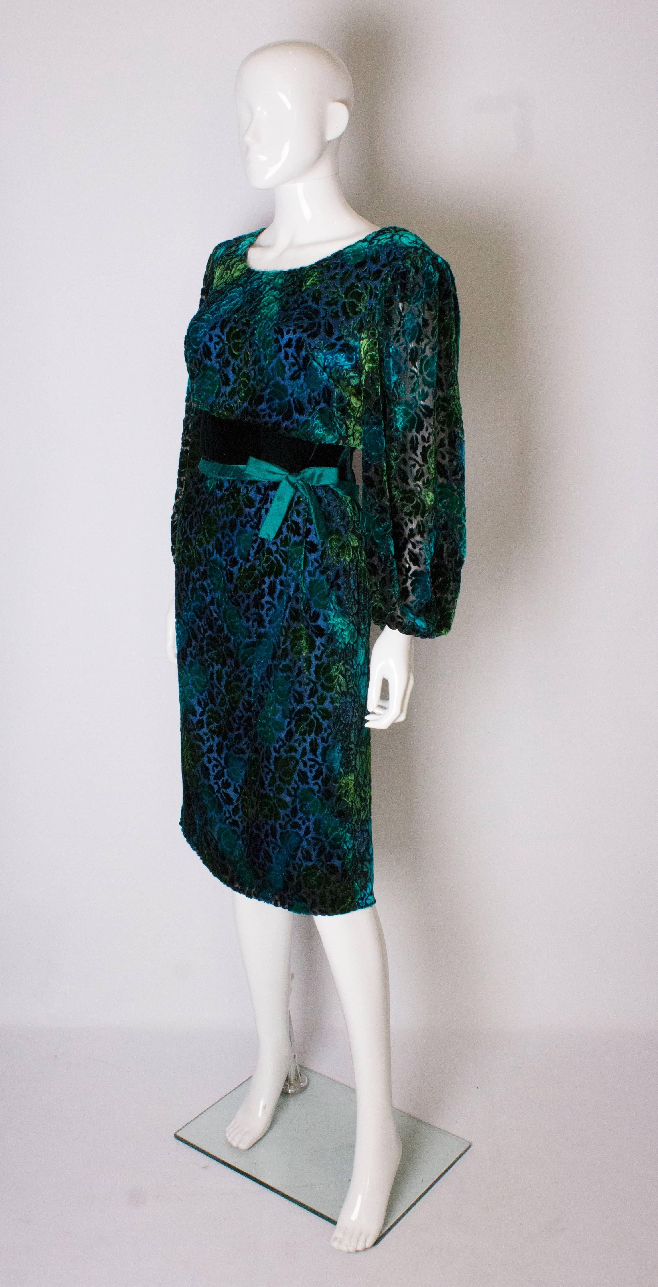 Vintage Donald Campbell Kleid aus Seidensamt im Vintage-Stil (Schwarz) im Angebot