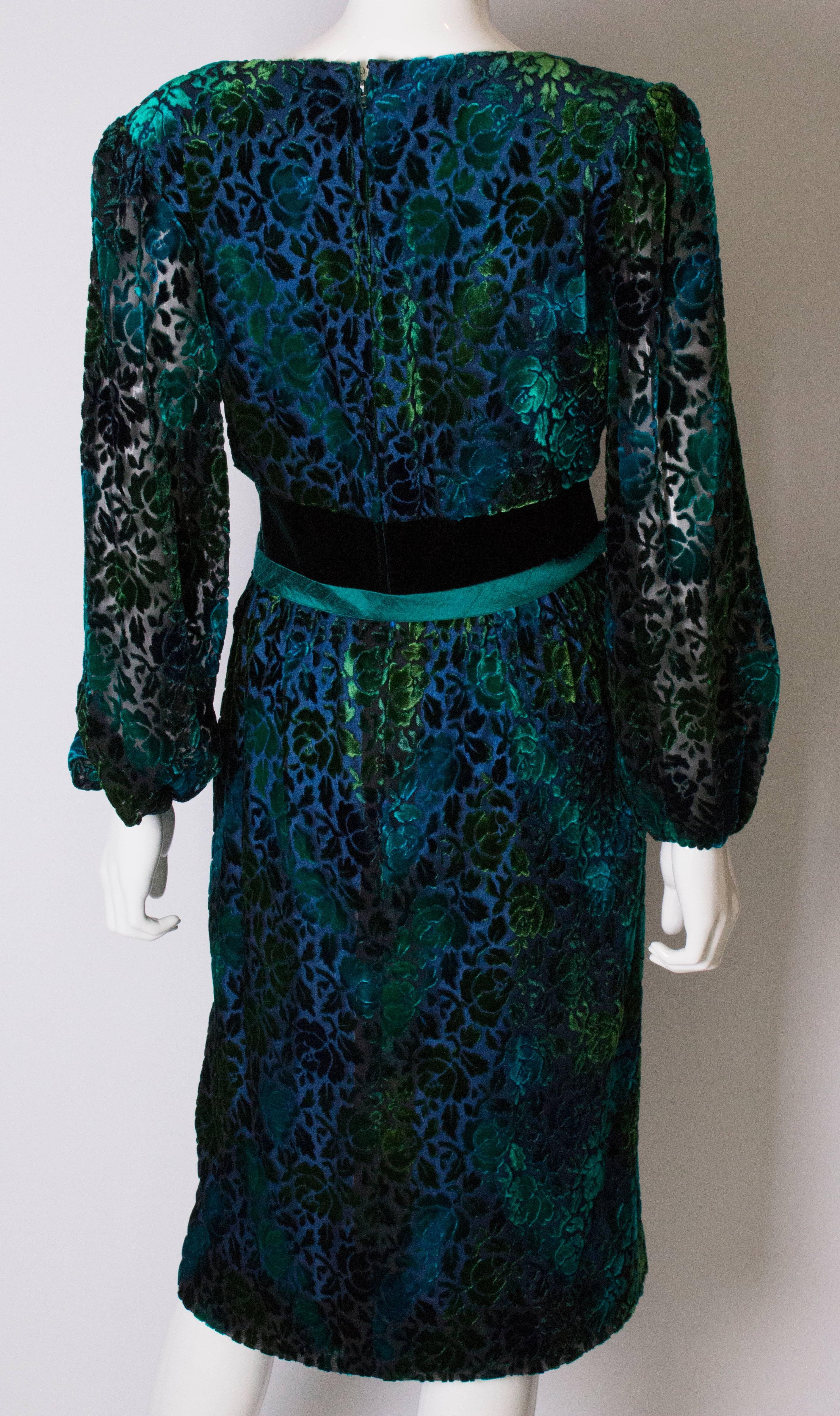 Vintage Donald Campbell Kleid aus Seidensamt im Vintage-Stil im Angebot 3