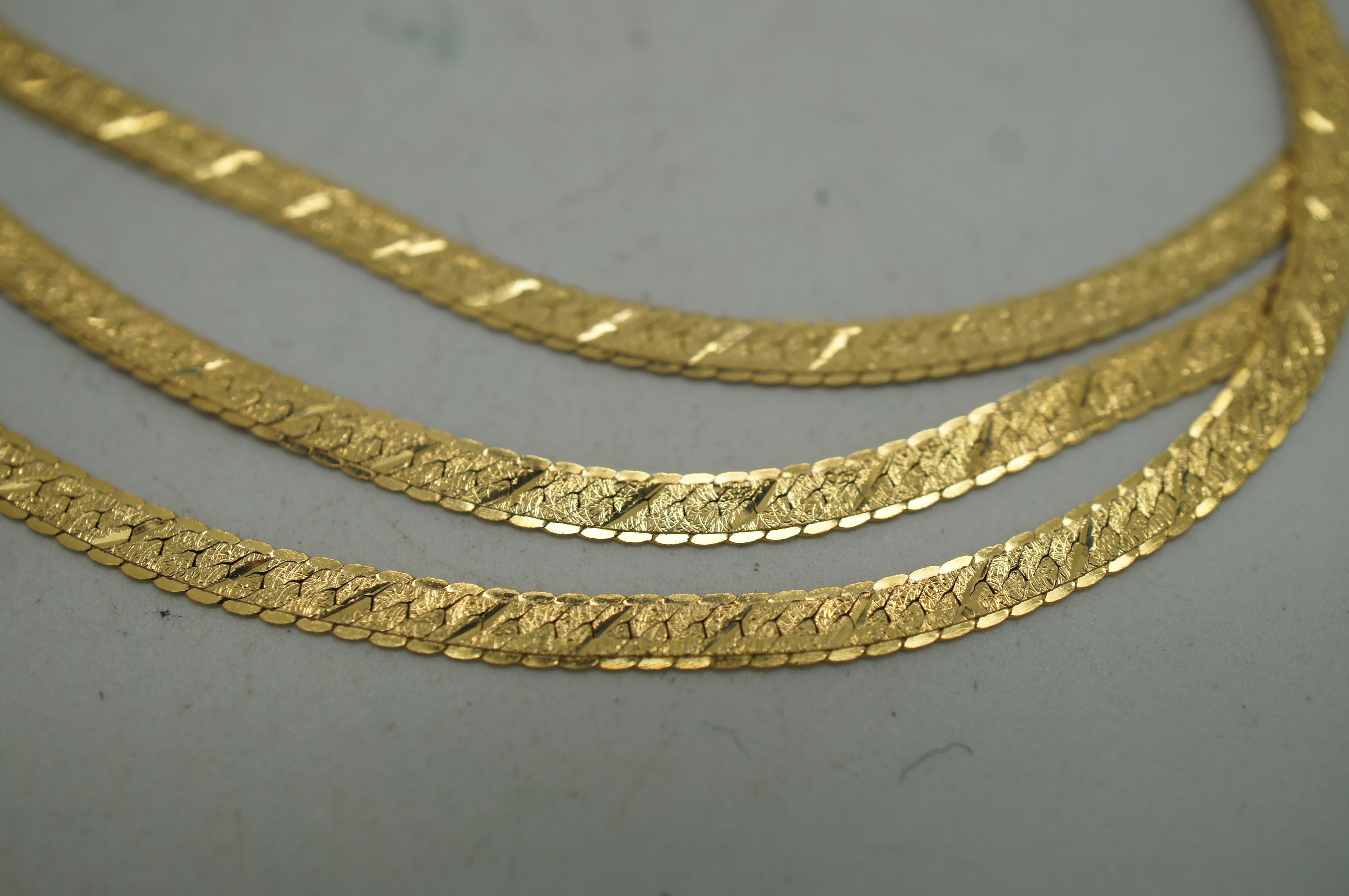 20th Century Vintage Silmar Italy 14k Yellow Gold Herringbone Flat Chain Necklace 8g 
