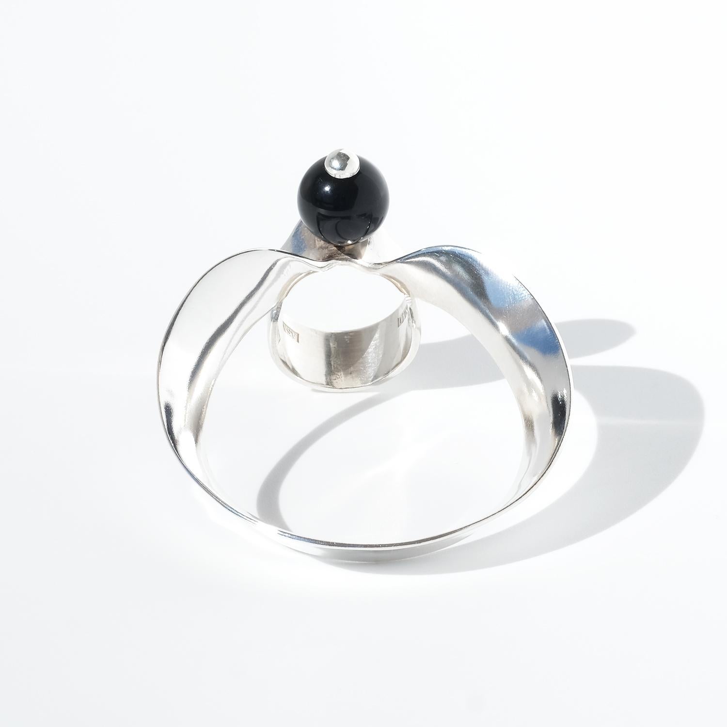 Anello vintage in argento e onice di Anna-Stina Åberg del 1987 In condizioni buone in vendita a Stockholm, SE