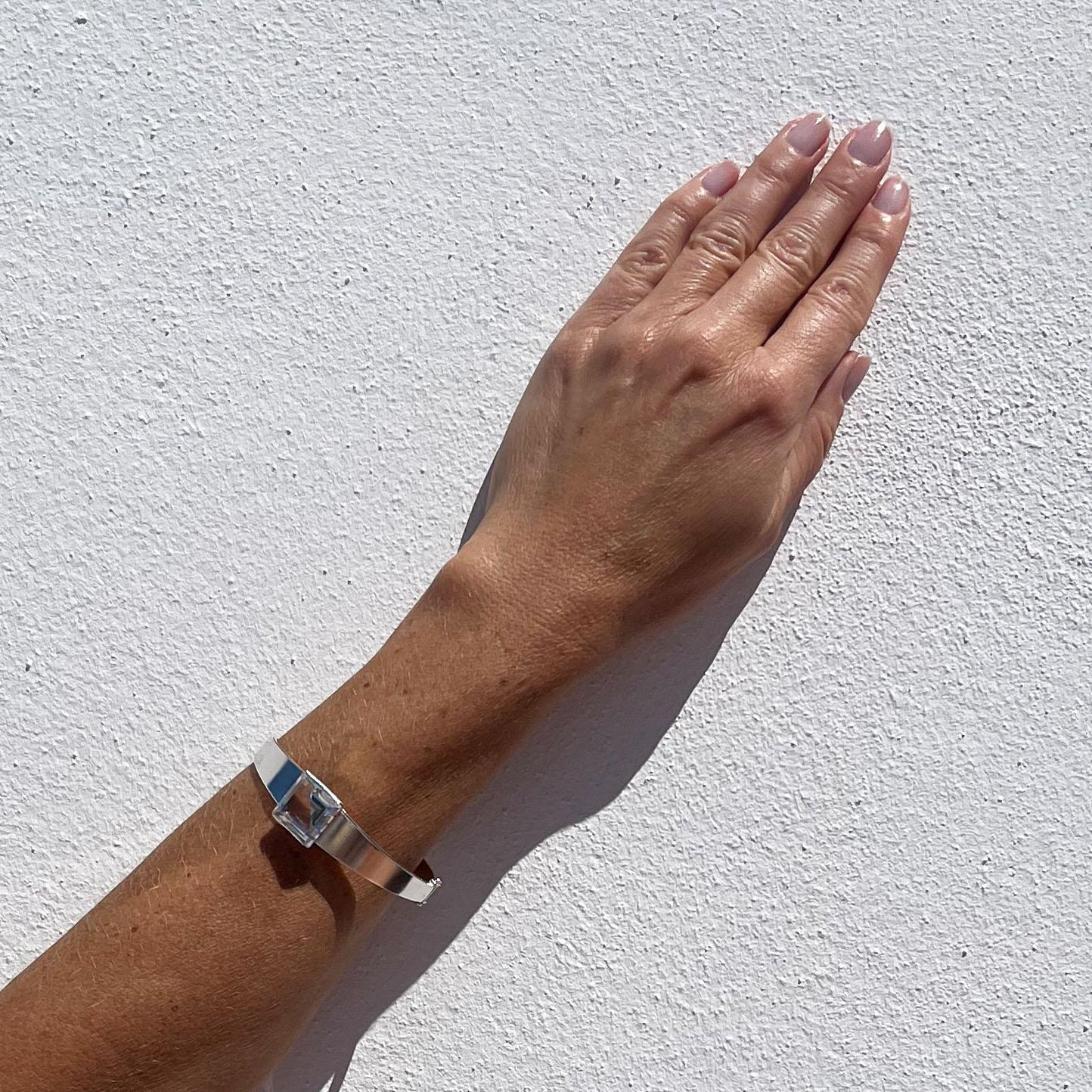 Bracciale vintage in argento e cristallo di rocca di Ateljé Stigbert Anno 1943 in vendita 3