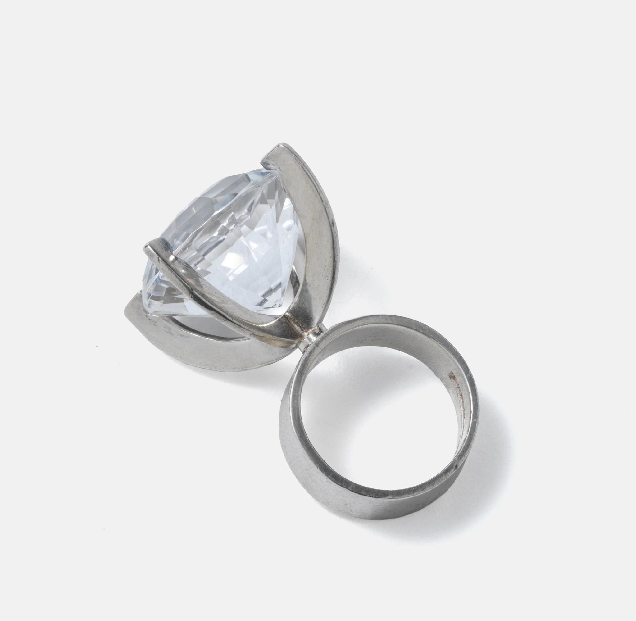 Vintage-Ring aus Silber und Bergkristall aus dem Jahr 1969. (Brillantschliff) im Angebot