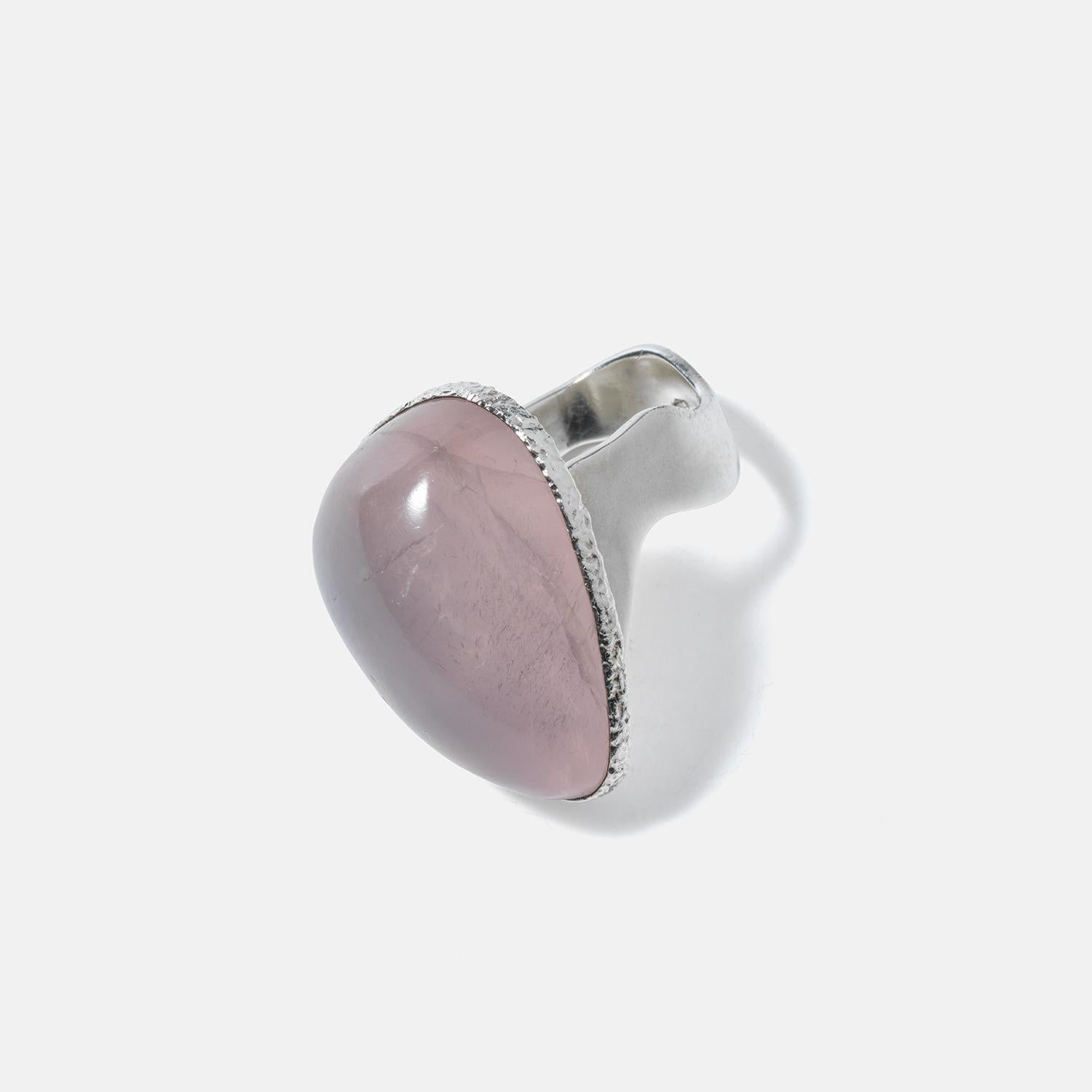 Cabochon Vintage Silver and Rose Quartz Ring by Swedish master Carl Forsberg Year 1973 For Sale