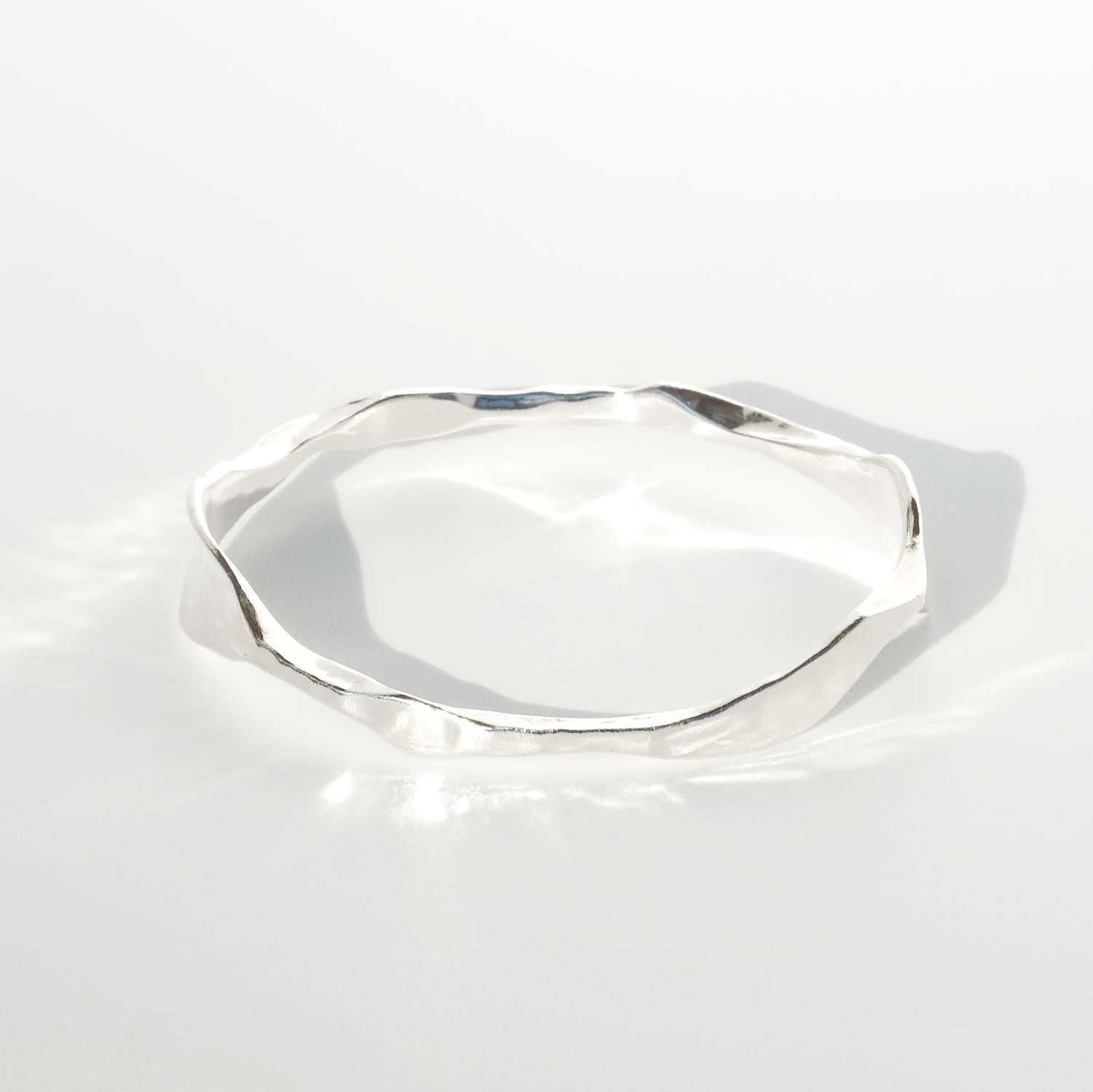 Brazalete vintage de plata del maestro sueco Claës Giertta Fabricado en 1983 en venta 1