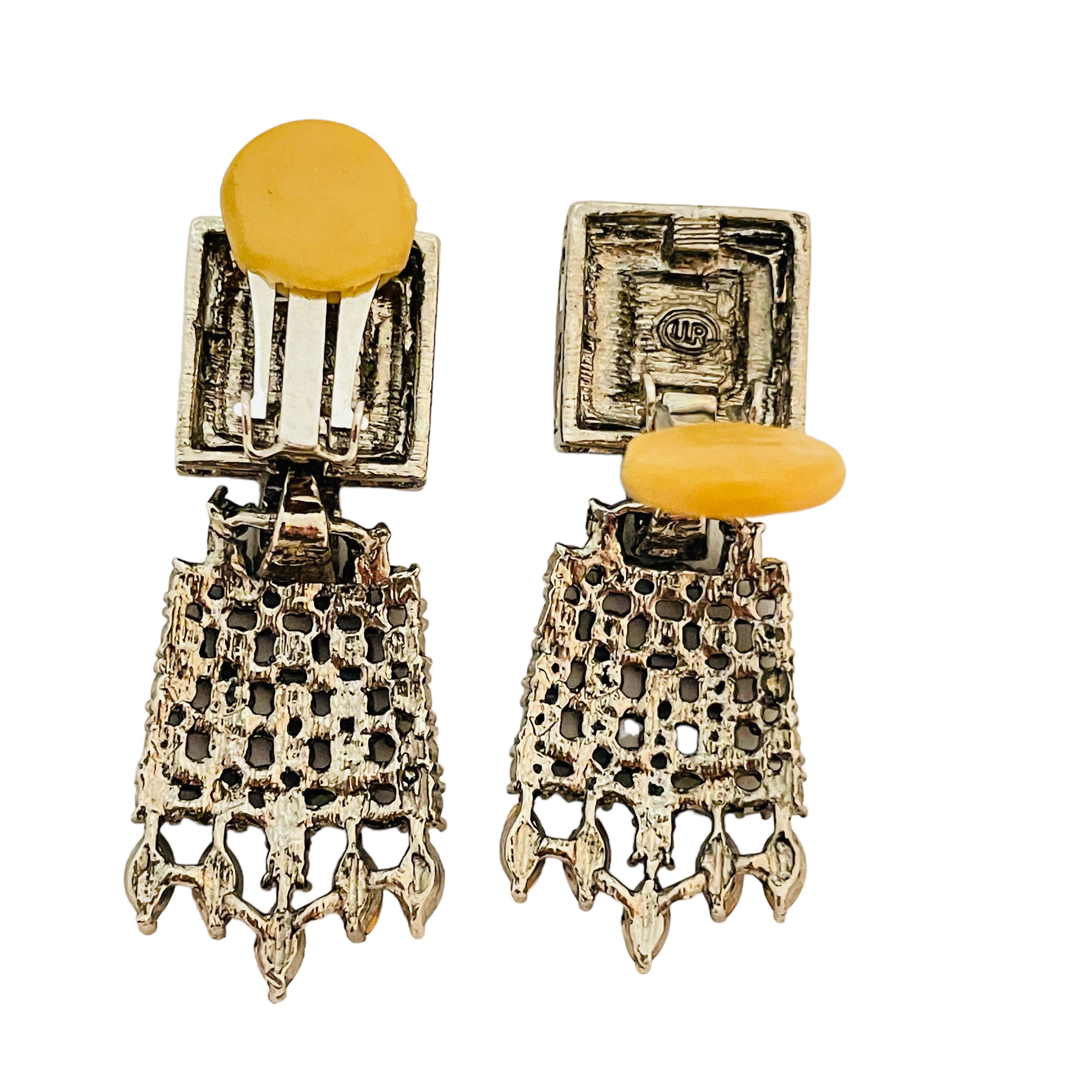 Vintage silver black rhinestone designer runway clip on earrings In Good Condition For Sale In Palos Hills, IL