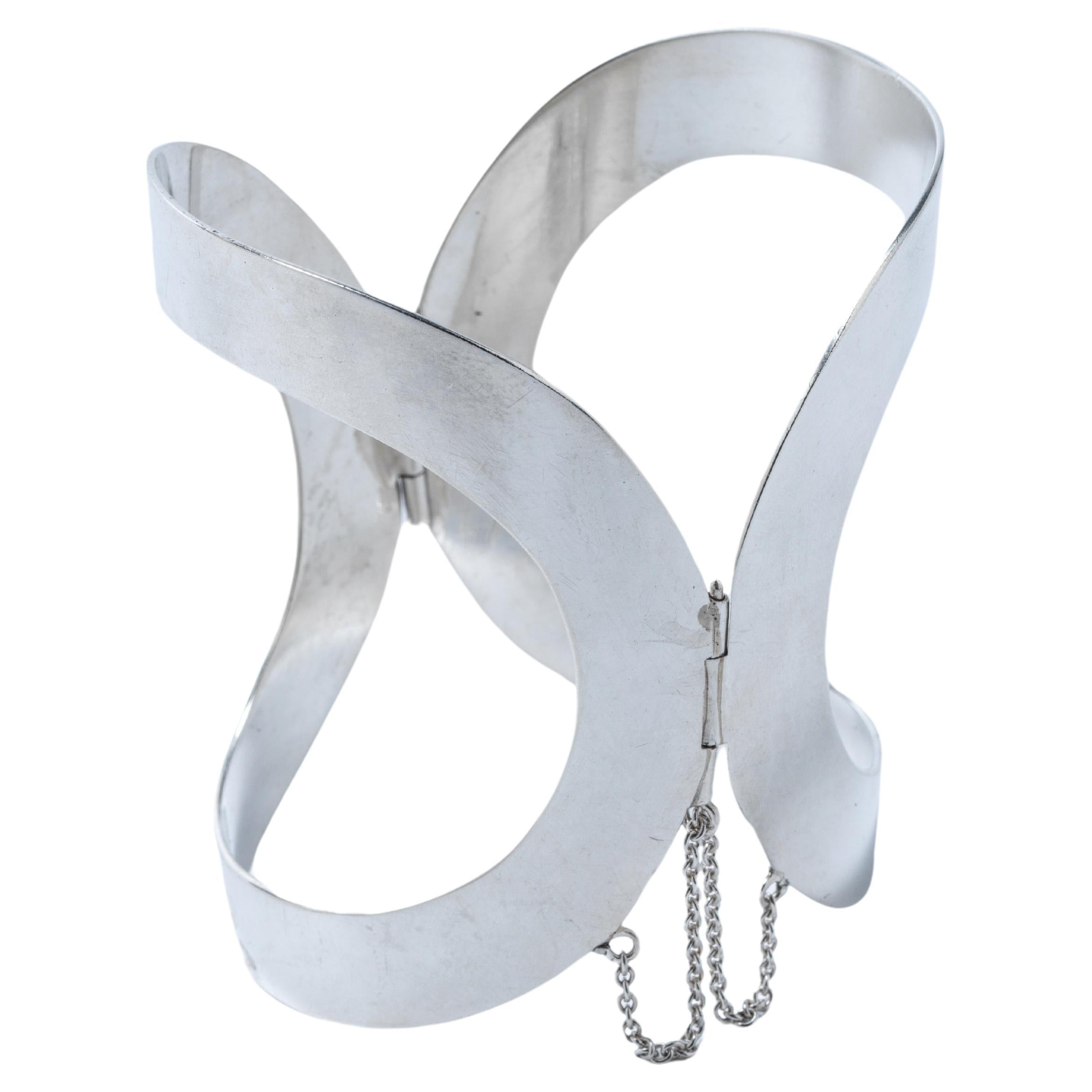 Bracelet vintage en argent du maître finlandais Ilmari Puhakka. Fabriqué en 1968.