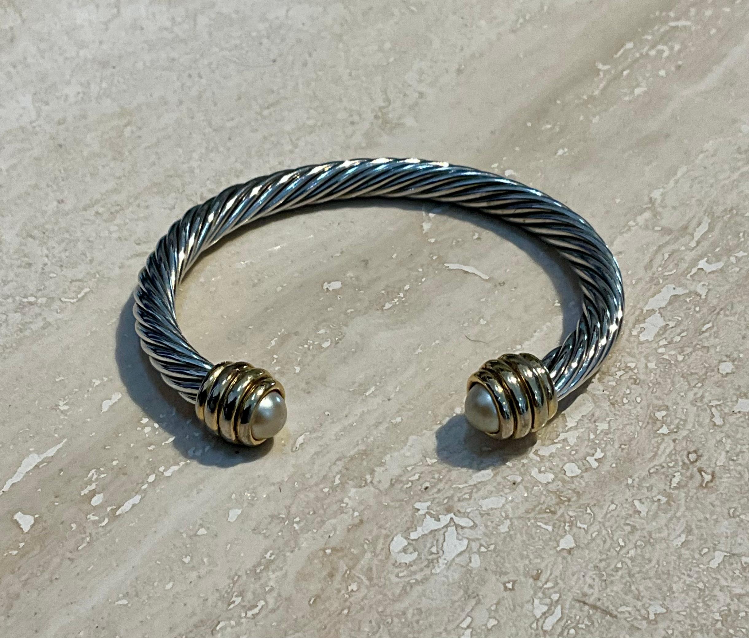 Bracciale classico a cavo in argento vintage con accenti di perle In condizioni buone in vendita a Lake Worth Beach, FL