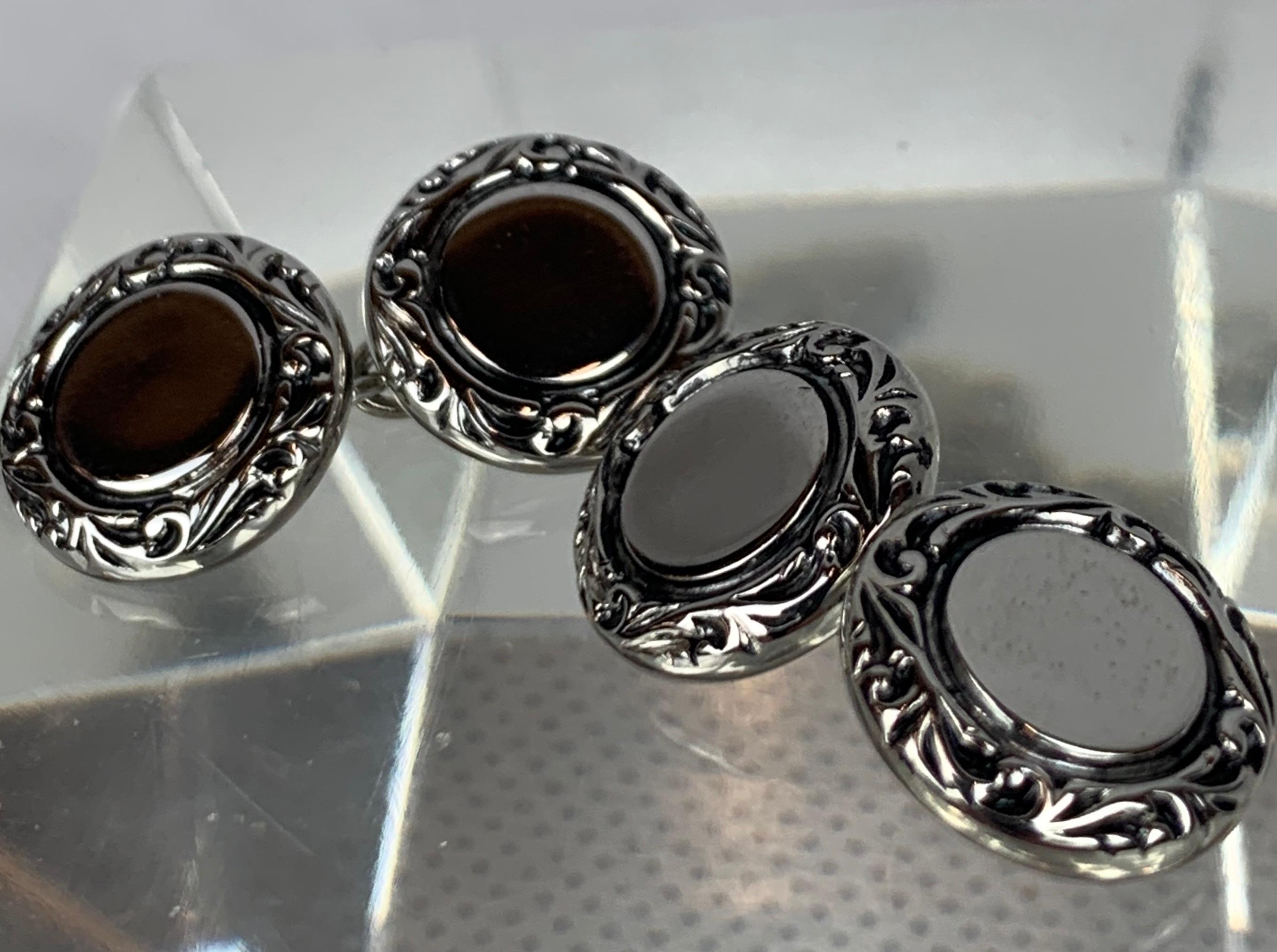 A Pair of Double Round Silver Tone Cufflinks with Scrolled Raised Borders For Sale 2