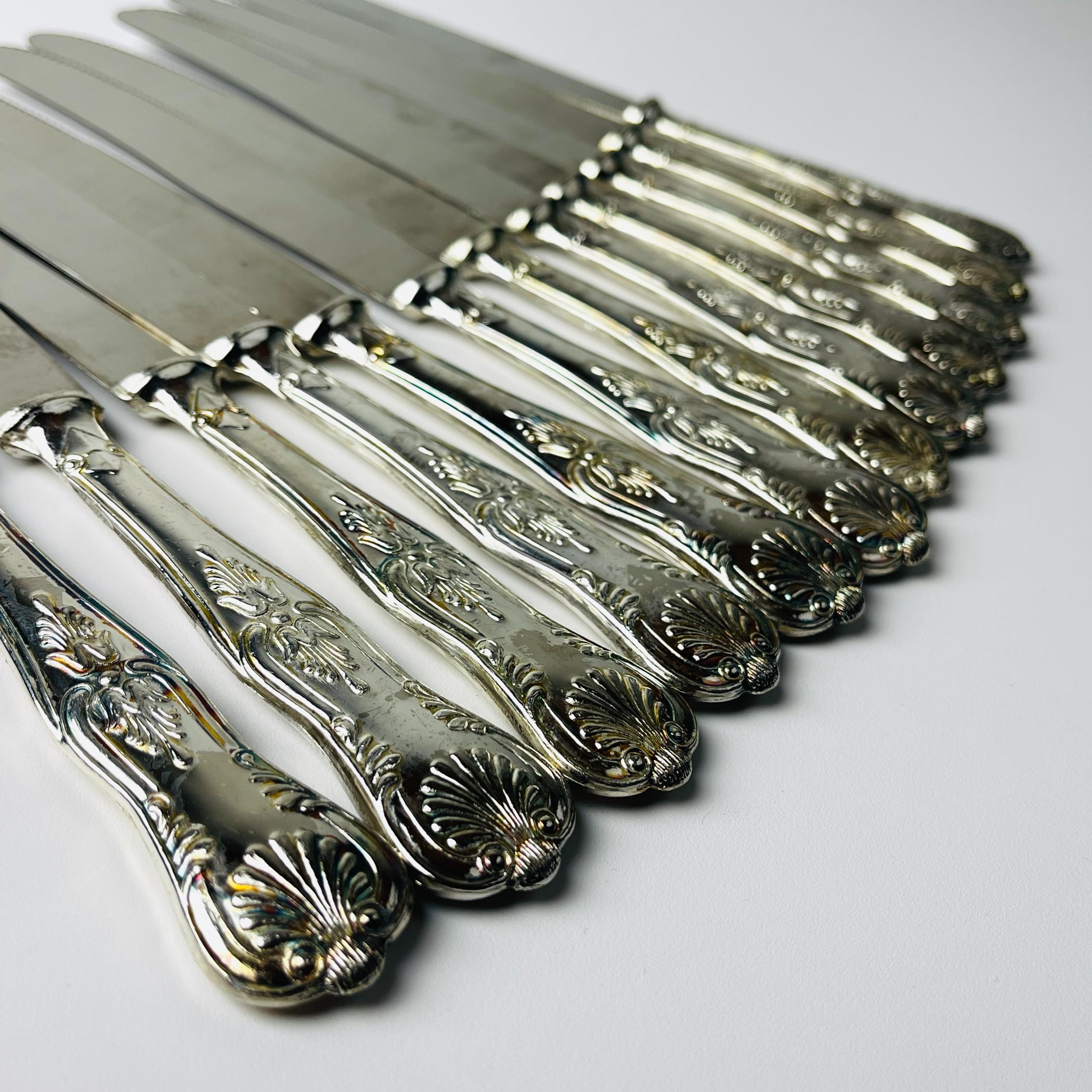 Cubertería de plata vintage para 12 personas, Italia, años 60 en venta 2