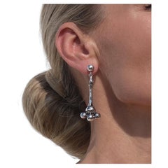 Boucles d'oreilles pendantes en argent par le Masterly suédois Claës Giertta, 1970