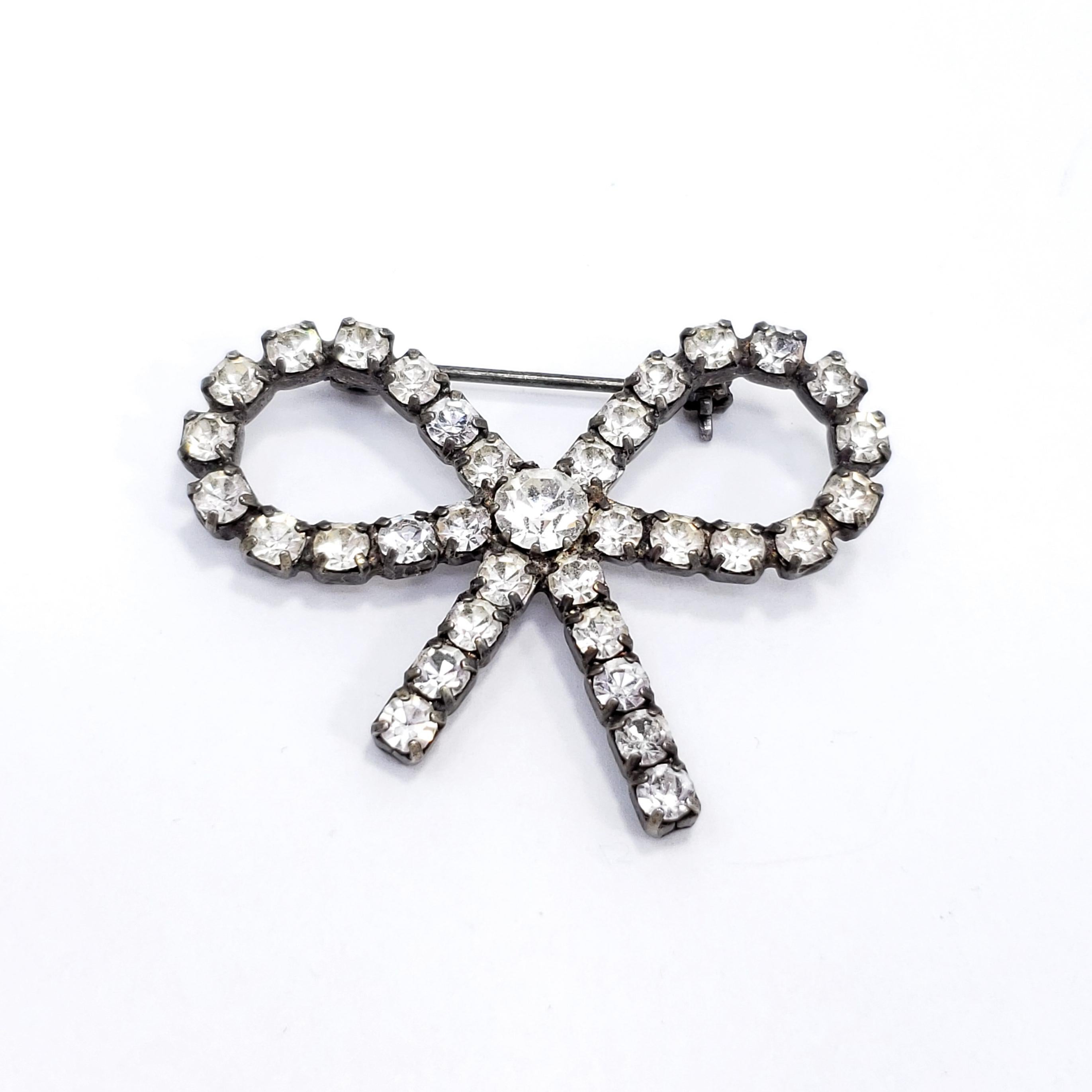 Retro Vintage Silver Dazzling Bow Pin with Crystals, Mid 1900s For Sale