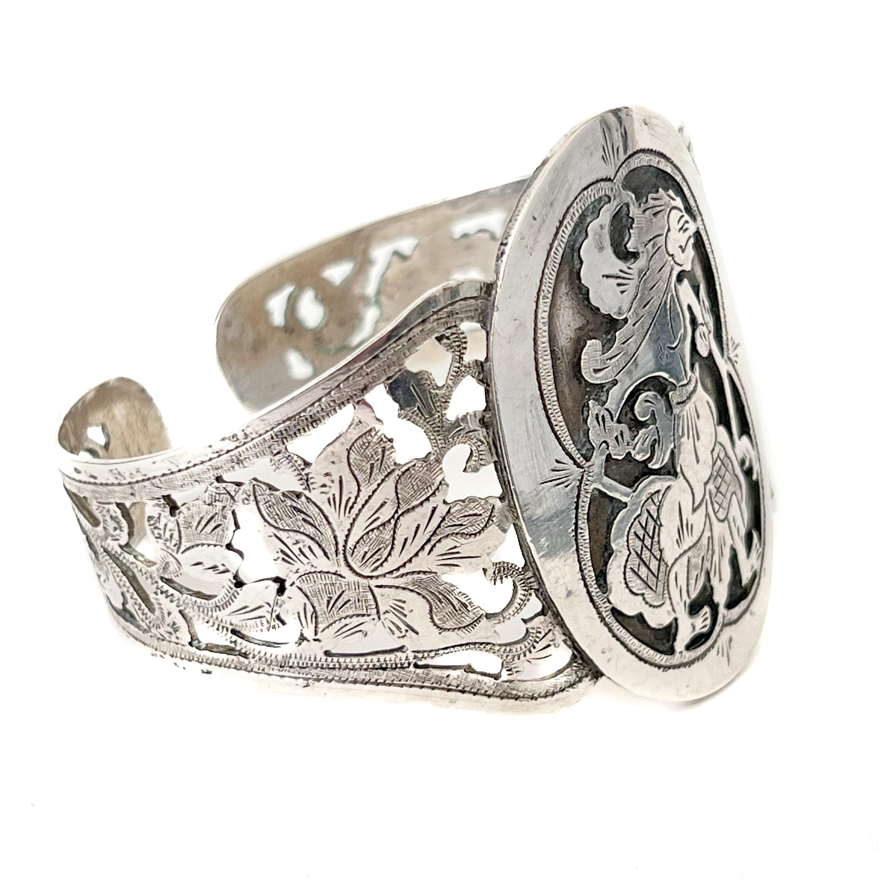 Vintage Silver Djokja Wayang Bracelet In Good Condition For Sale In Rotterdam, NL