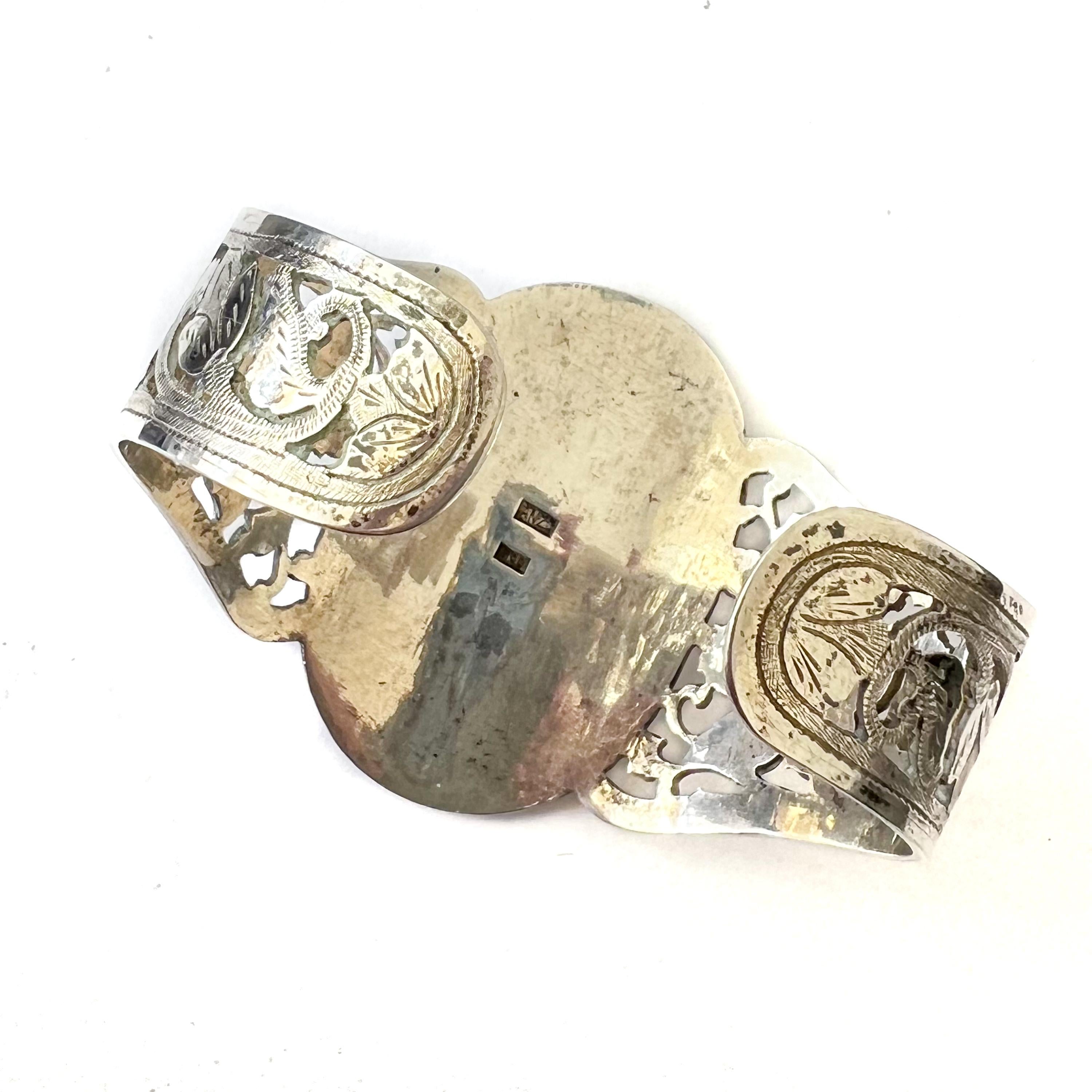 Women's or Men's Vintage Silver Djokja Wayang Bracelet For Sale