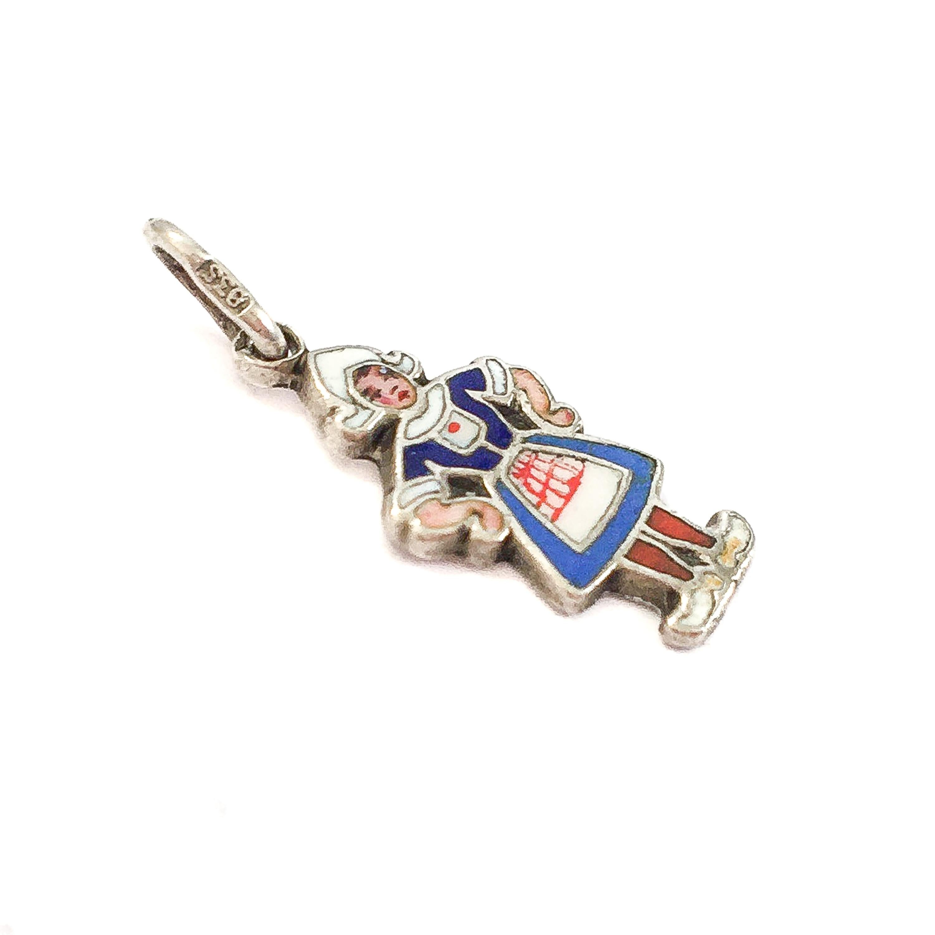 Ciondolo Charm d'argento con smalto vintage Zeeuws Meisje in vendita 1