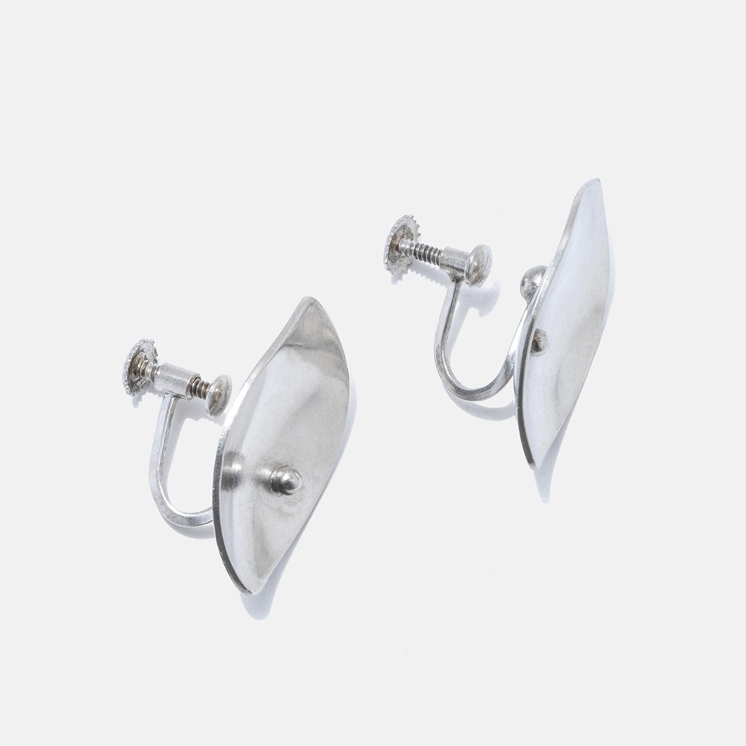 Silber-Ohrringe im Vintage-Stil des schwedischen Meisters Sigurd Persson, hergestellt im Jahr 1955 im Angebot 2