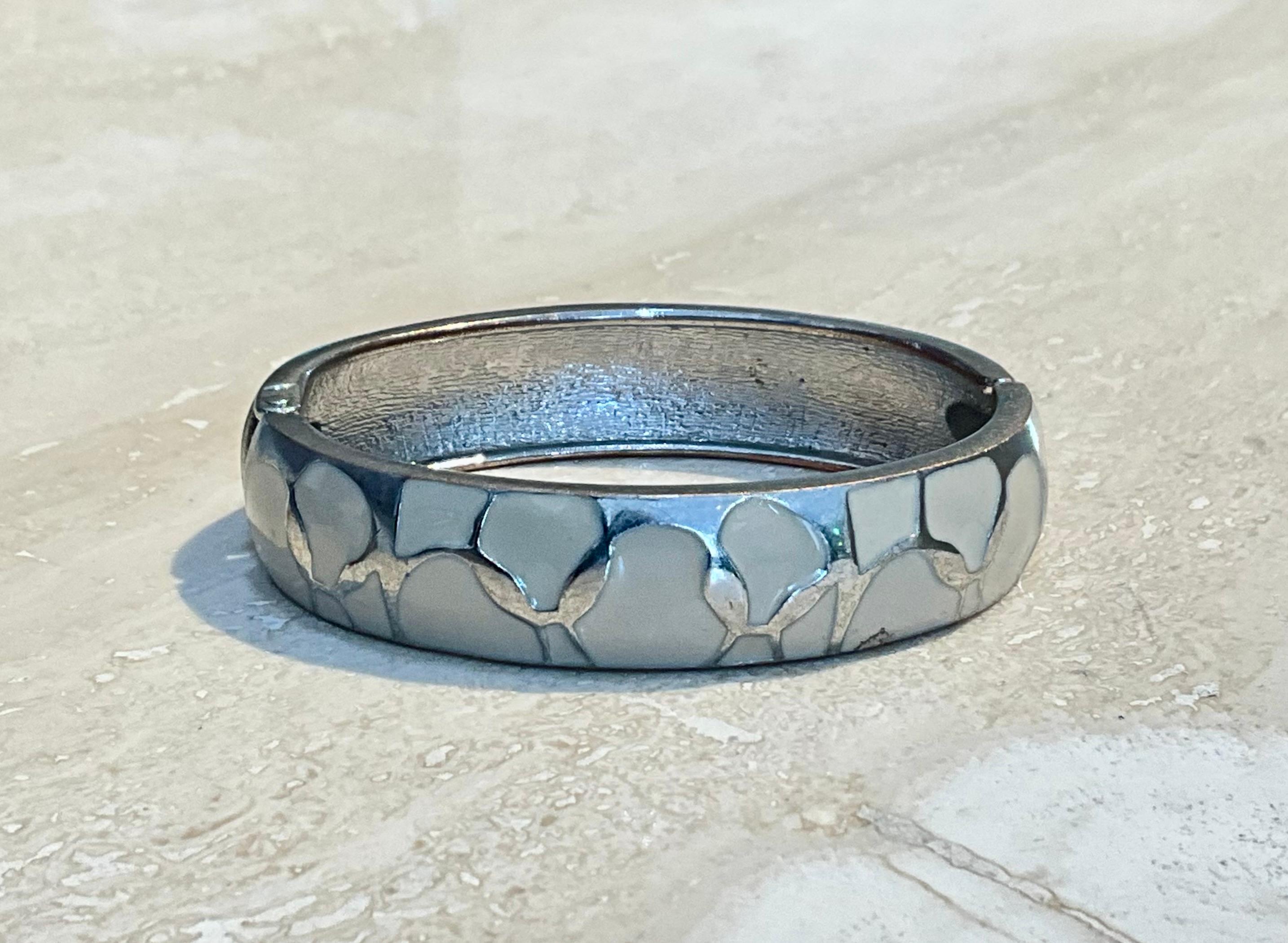 Bracciale Clamper d'epoca in argento e smalto in vendita 2