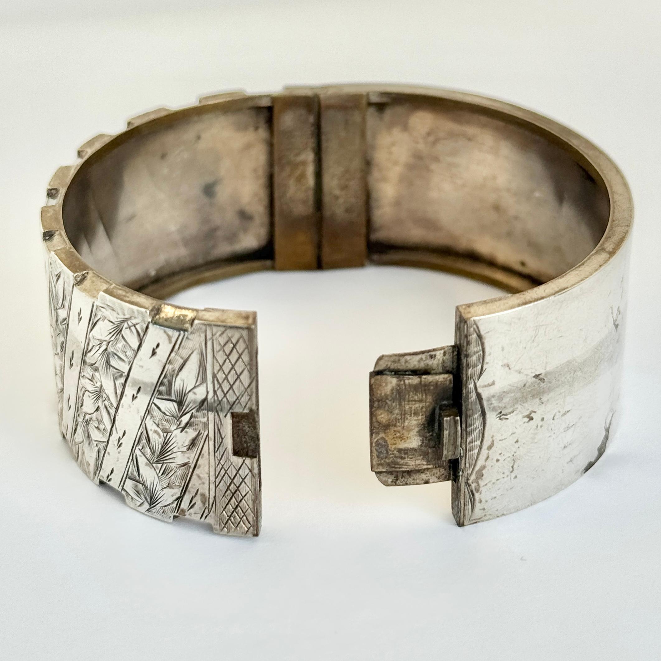 da uomo o donna Braccialetto d'argento vintage con incisione in vendita