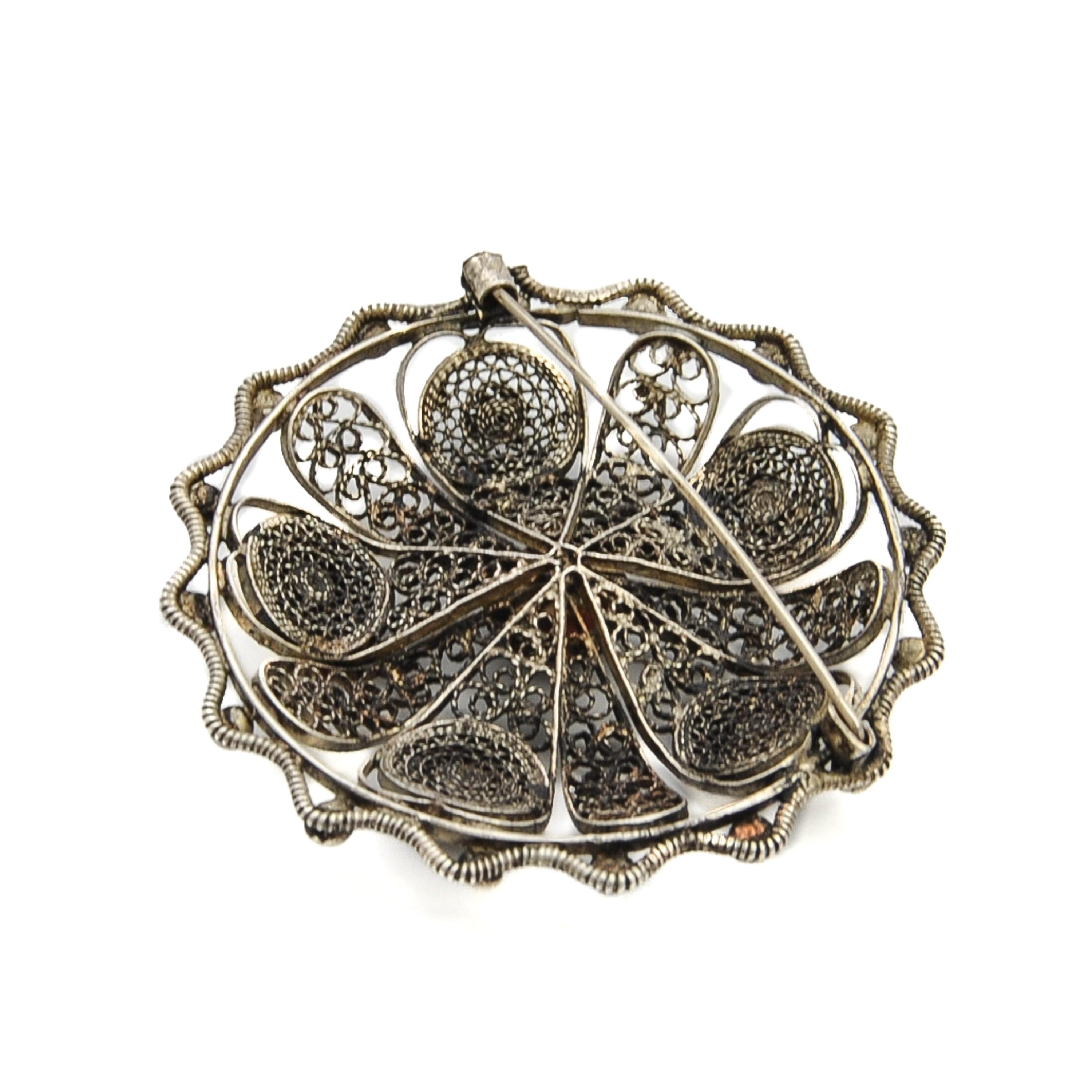 Vintage Silver Filigree and Coral Lapel Pin Brooch For Sale 2