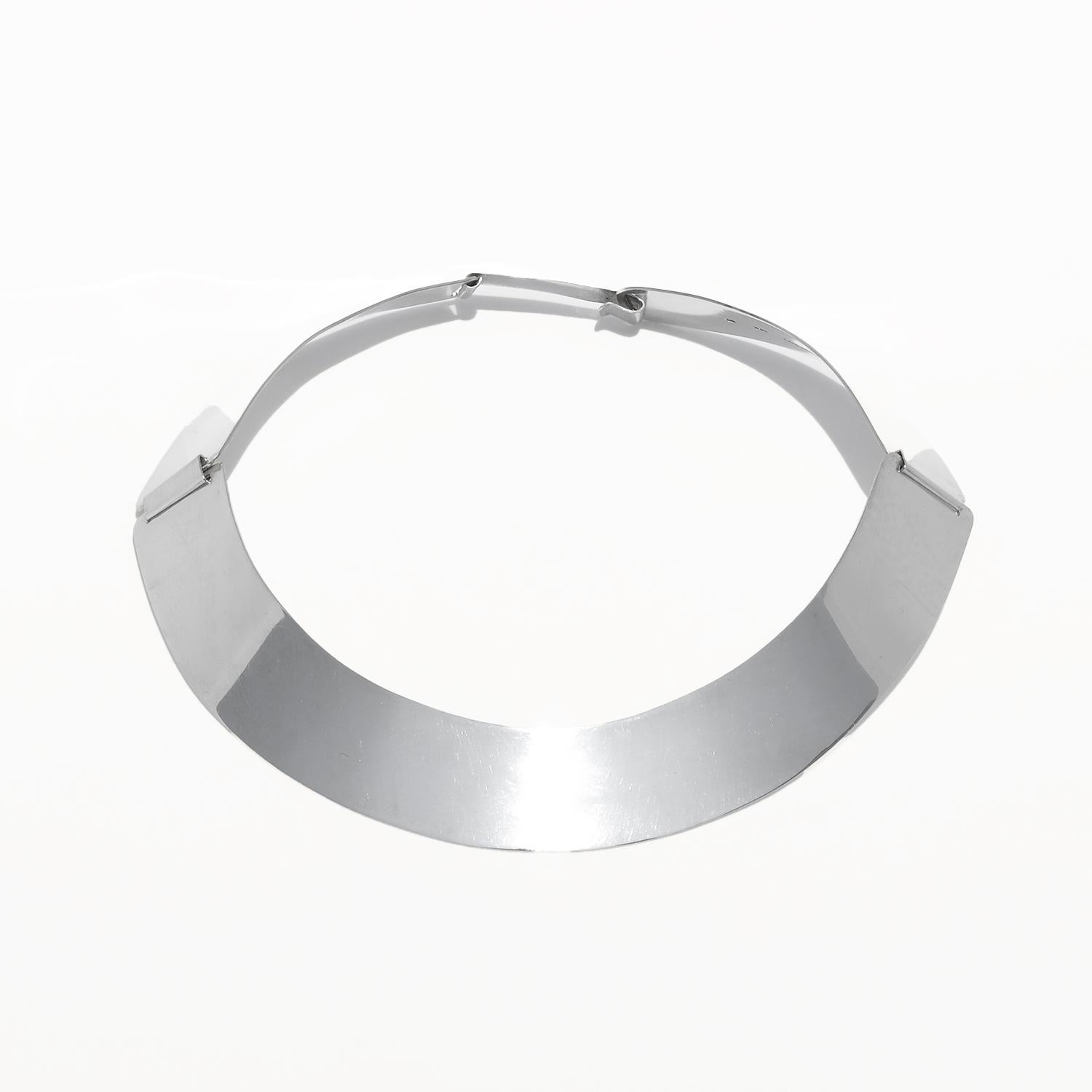 Women's or Men's Vintage Silver Fixed Neck Ring by Albrechtssons Guldsmedsaffär Made 1956 For Sale