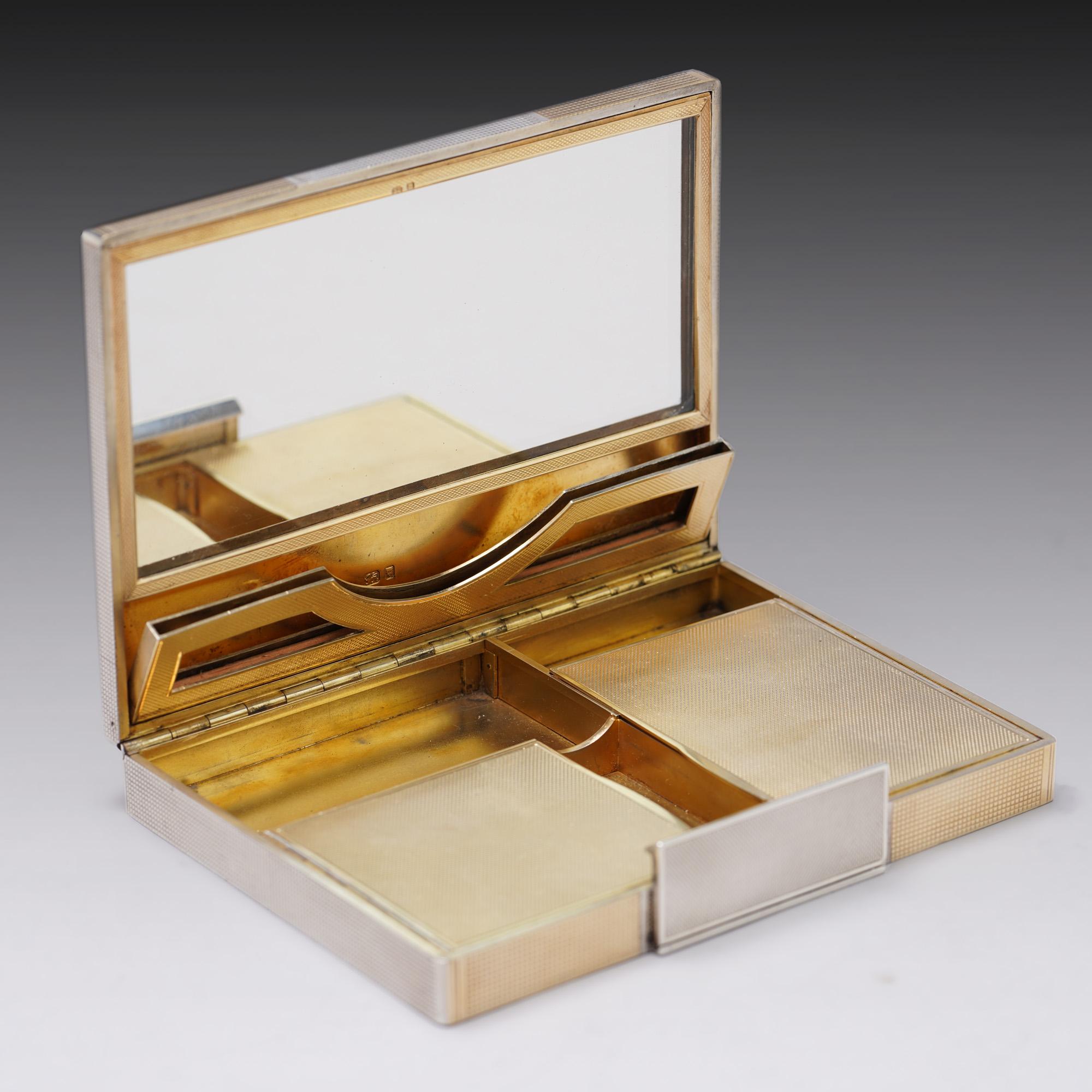 Asprey  caja compacta art déco de plata dorada, 1939 Dorado en venta