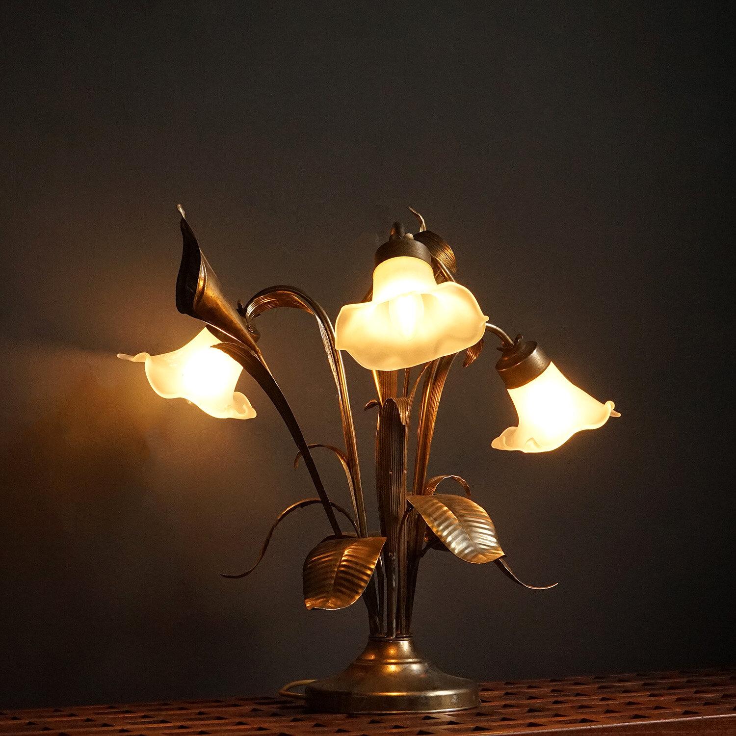 Vintage Silver Gilt Tole and Frosted Glass Calla Lily Table Lamp, circa 1940s 2