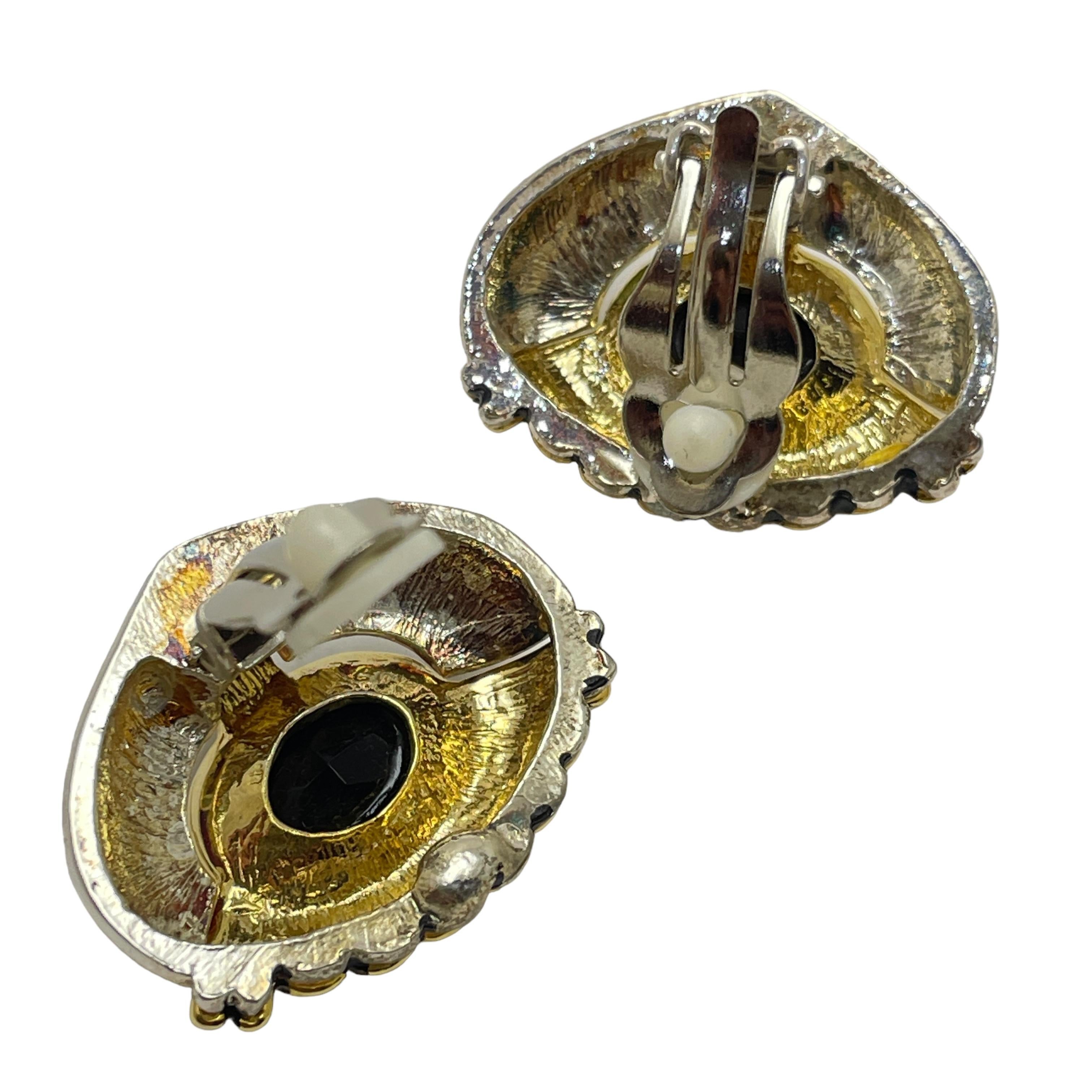 Orecchini a clip d'epoca in argento, oro e vetro nero, di design In condizioni buone in vendita a Palos Hills, IL