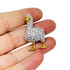 Broche vintage de diseño con figura de pato en plata dorada y pavé de strass