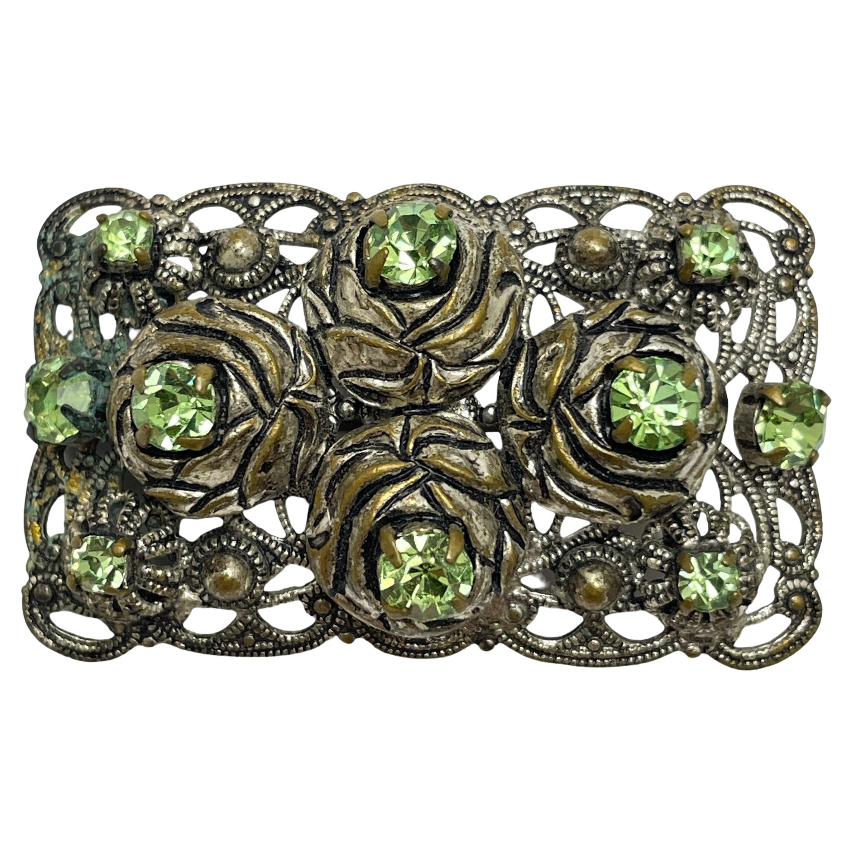 Spilla vintage in argento e strass verdi di design in vendita