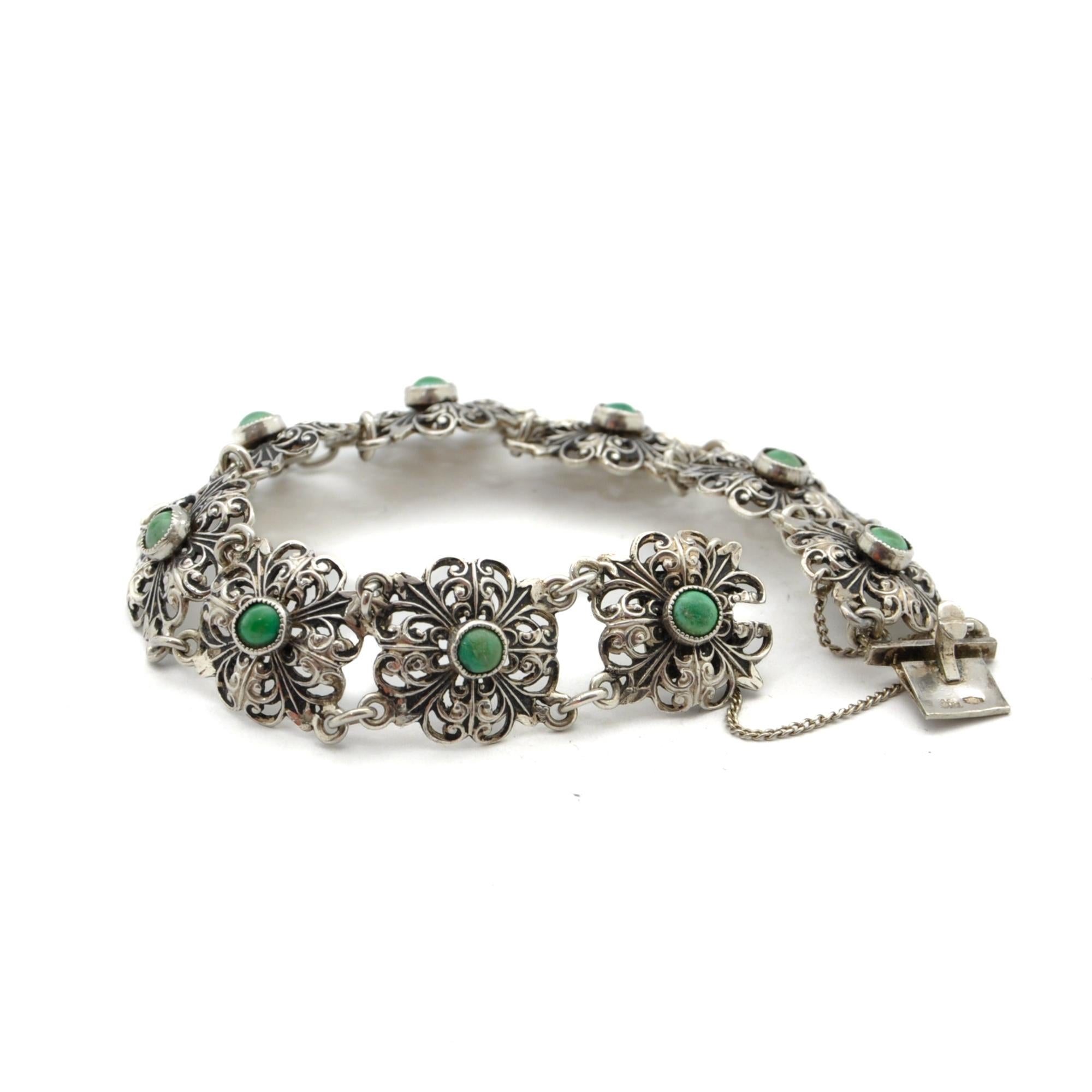 Women's or Men's Antique Silver Green Turquoise Stone Floral Link Bracelet For Sale