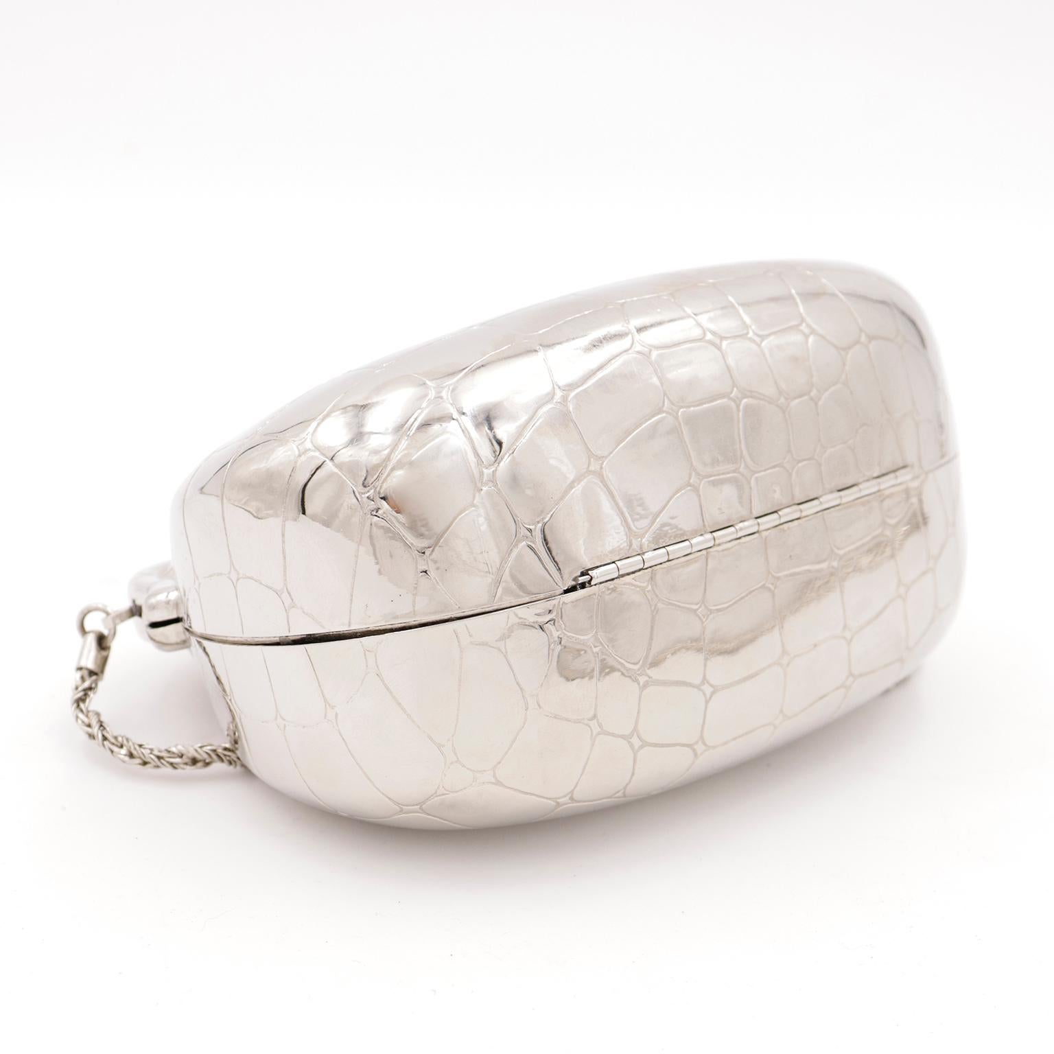 Women's Vintage Silver Hard Case Alligator Embossed Kiss Lock Evening Bag W Chain Strap For Sale