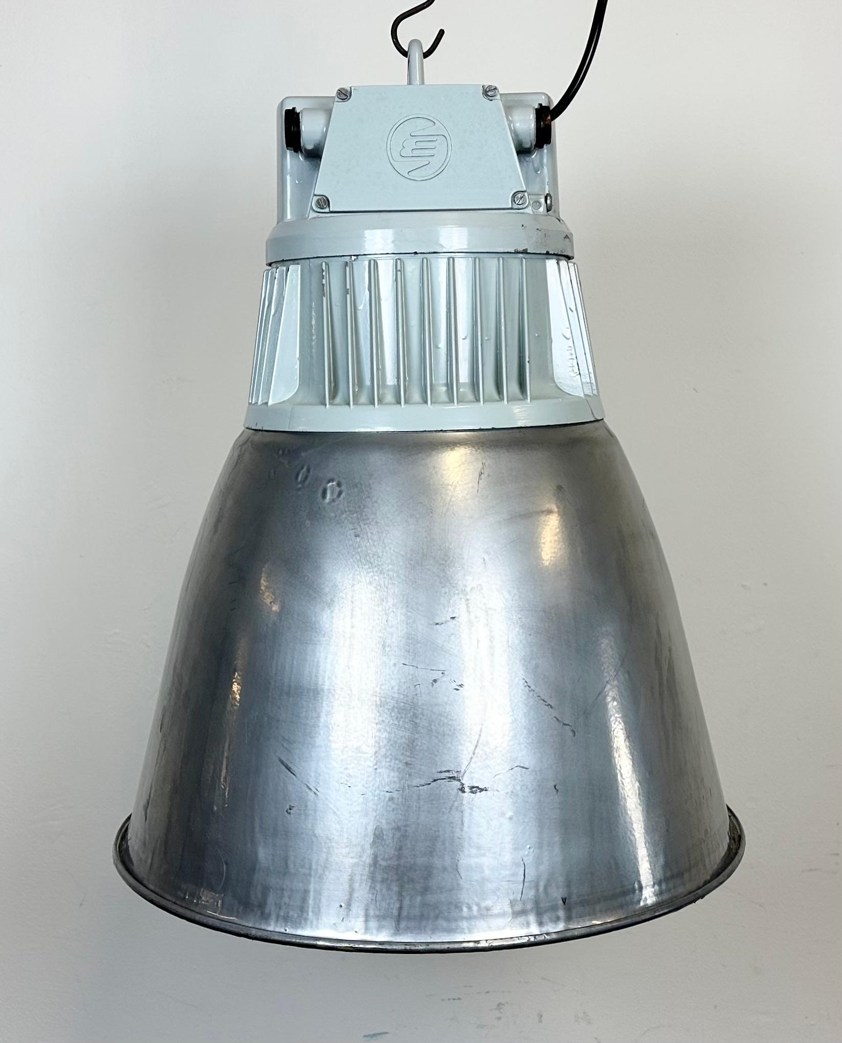 20th Century Vintage Silver Industrial Factory Pendant Lamp from Elektrosvit, 1960s For Sale