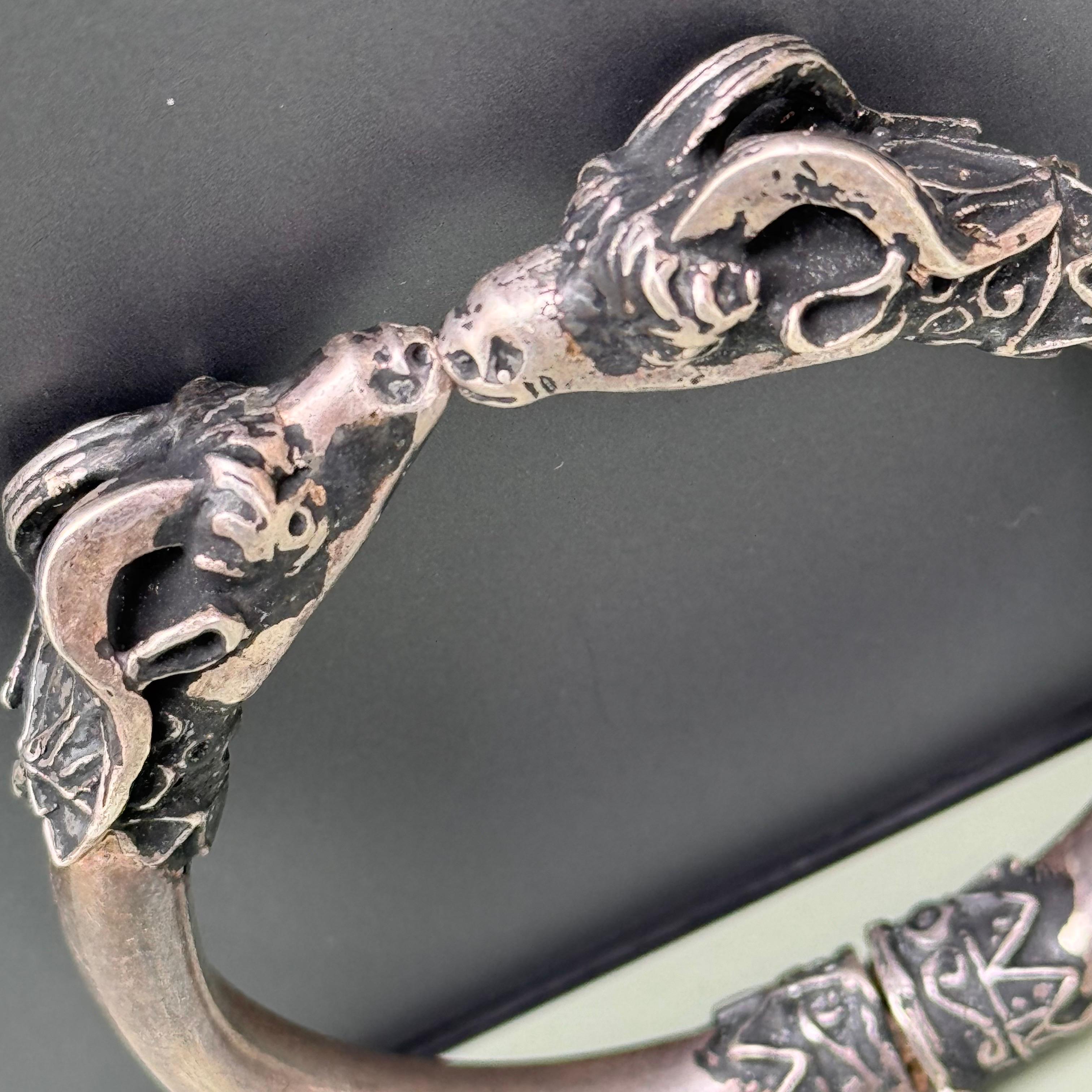 Vintage Silver Kissing Rams Head Hinged Bracelet For Sale 3
