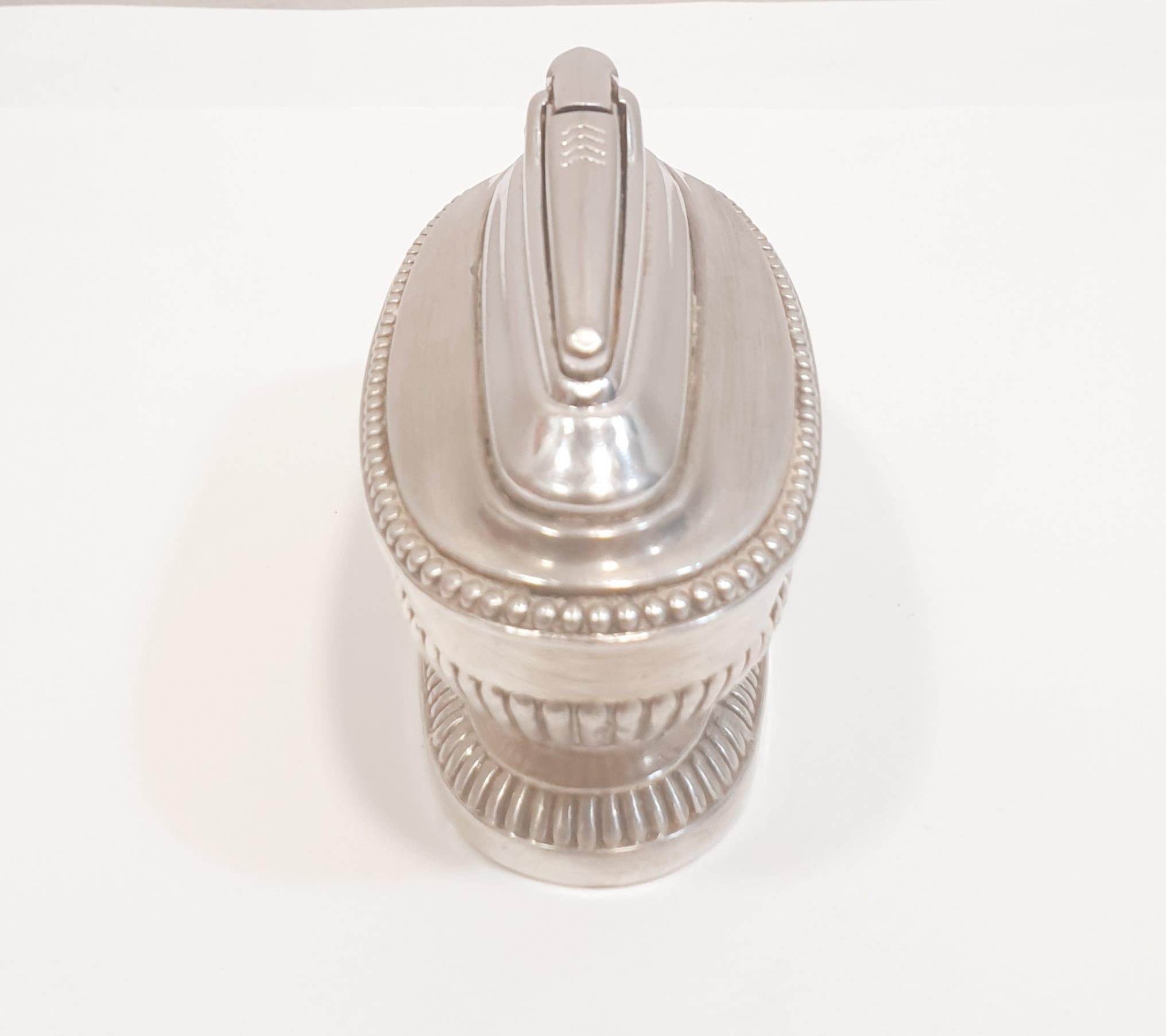 Français Modèle Vintage Silver Lighter Ronson Queen Anne  1950's en vente