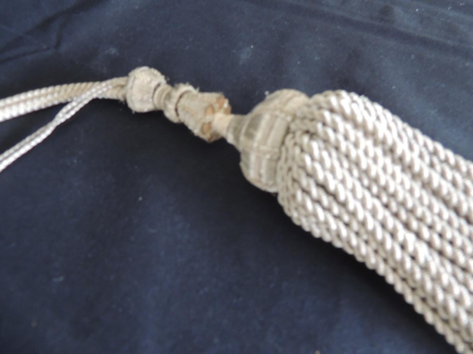 Vintage silver metallic threads long decorative tassel.
Hand twisted.
Size: 14