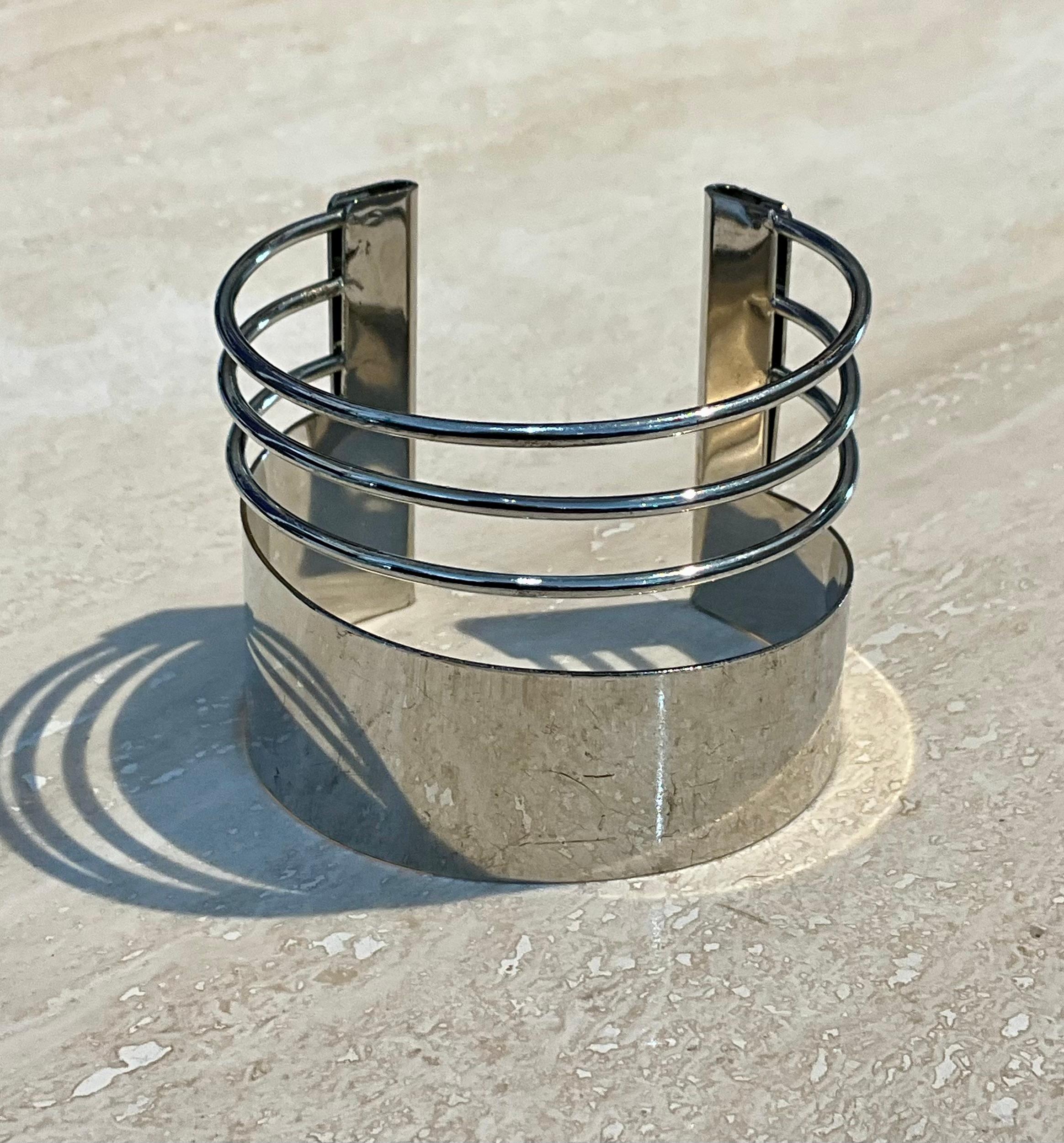 Women's or Men's Vintage Silver Minimalist Adjustable Cuff Bracelet For Sale