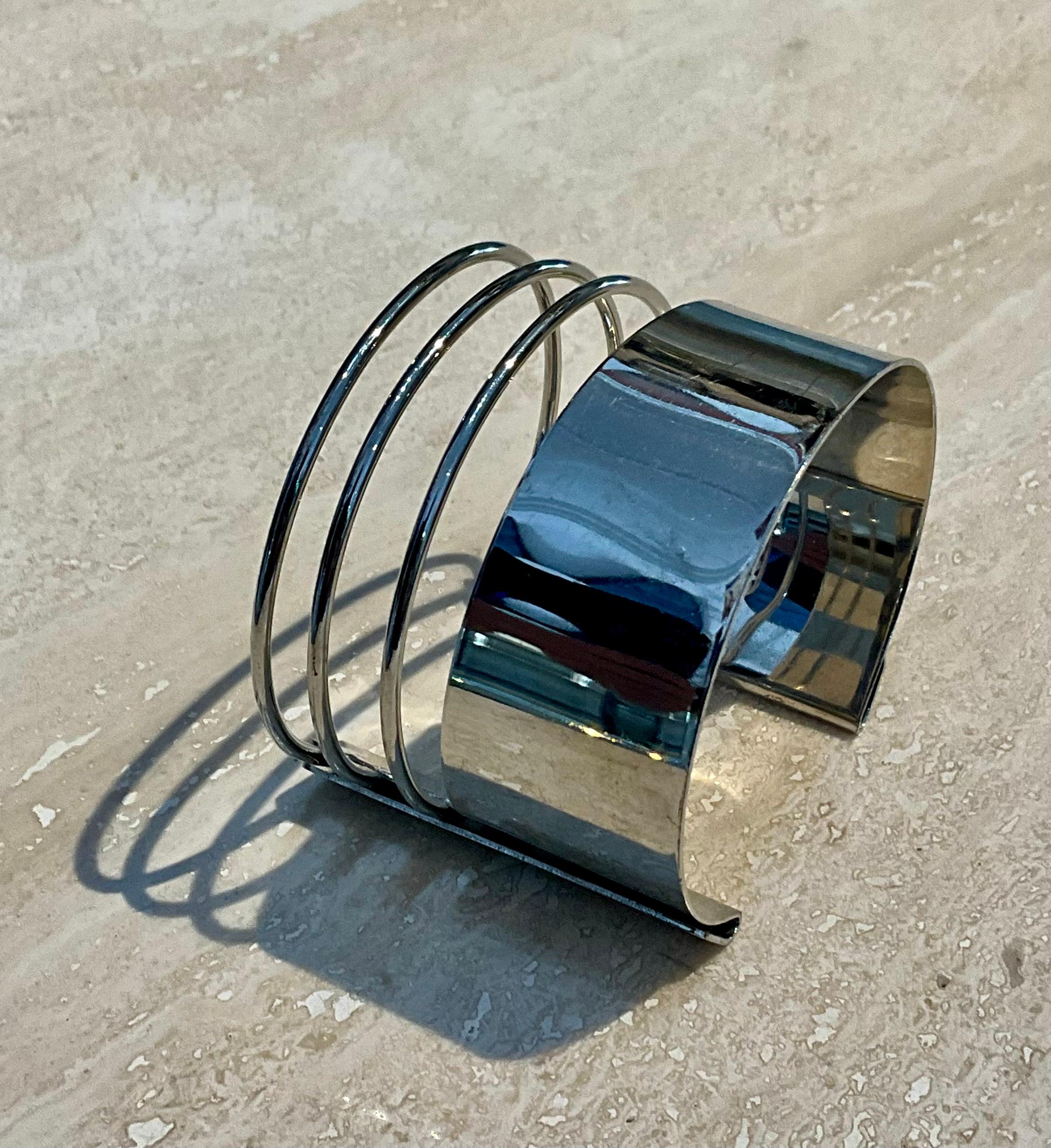 Vintage Silver Minimalist Adjustable Cuff Bracelet For Sale 3