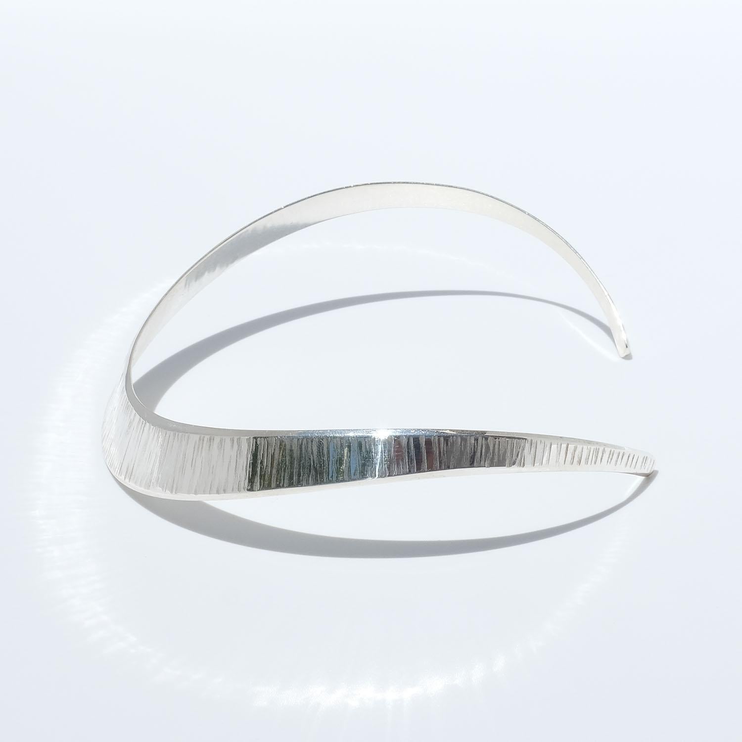 Vintage Silver Neck Ring by Alton Made Year 1973 In Good Condition For Sale In Stockholm, SE