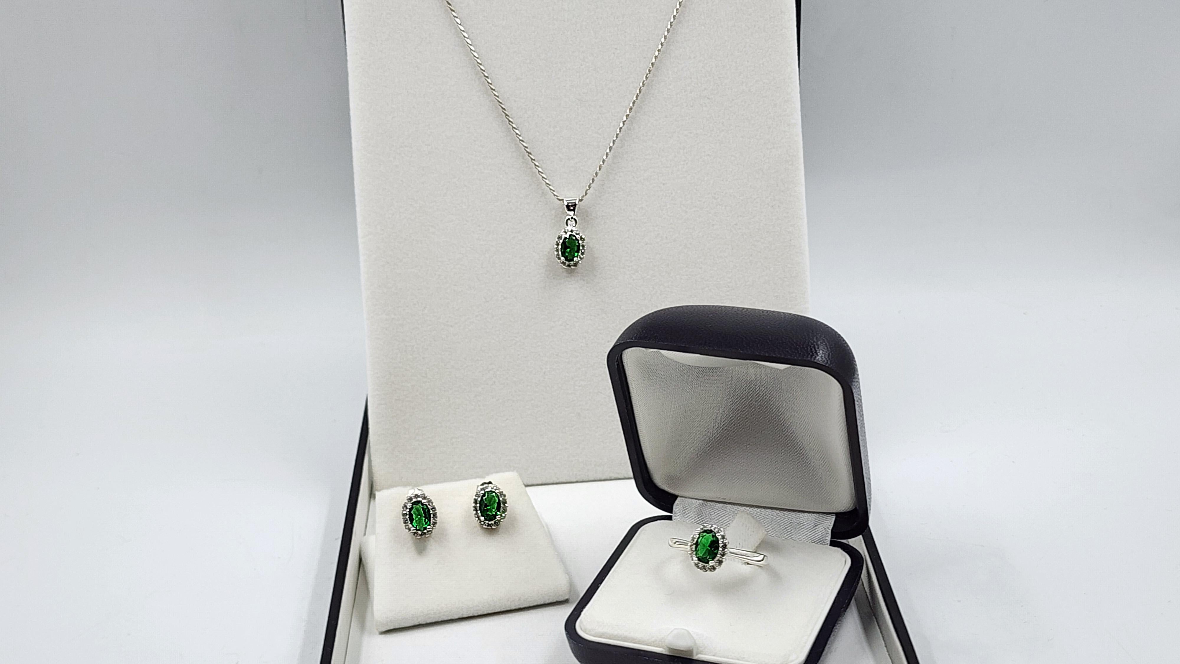 Modern Vintage Silver Necklace, Earrings, and Ring Set For Sale